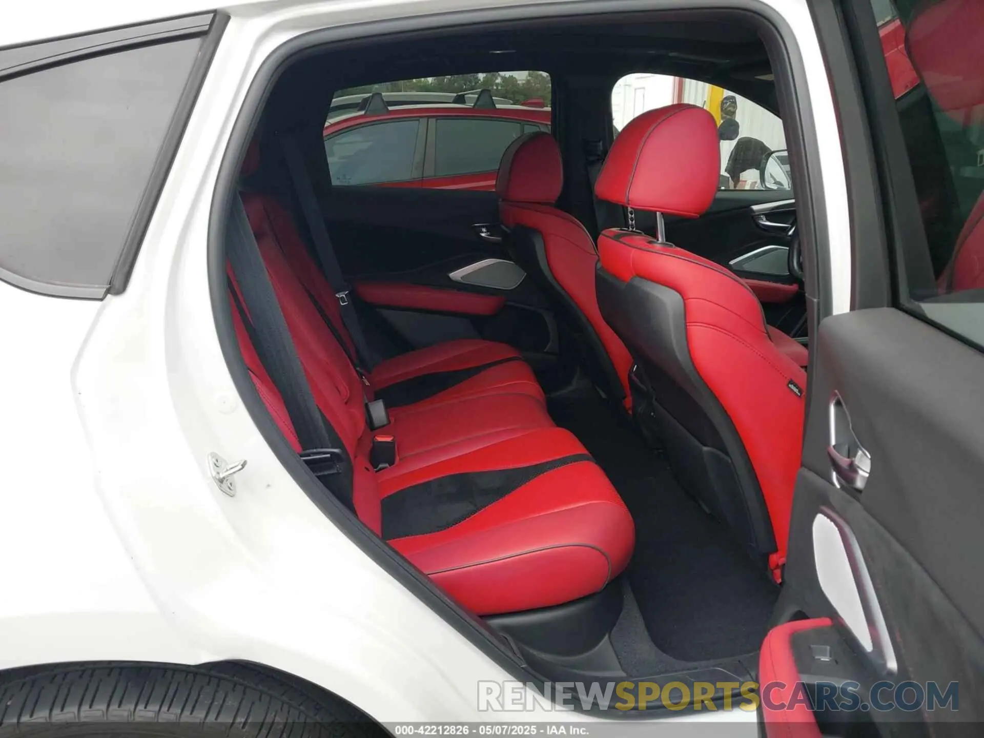8 fotografías del automóvil dañado 5J8TC1H65NL006760 ACURA RDX 2022