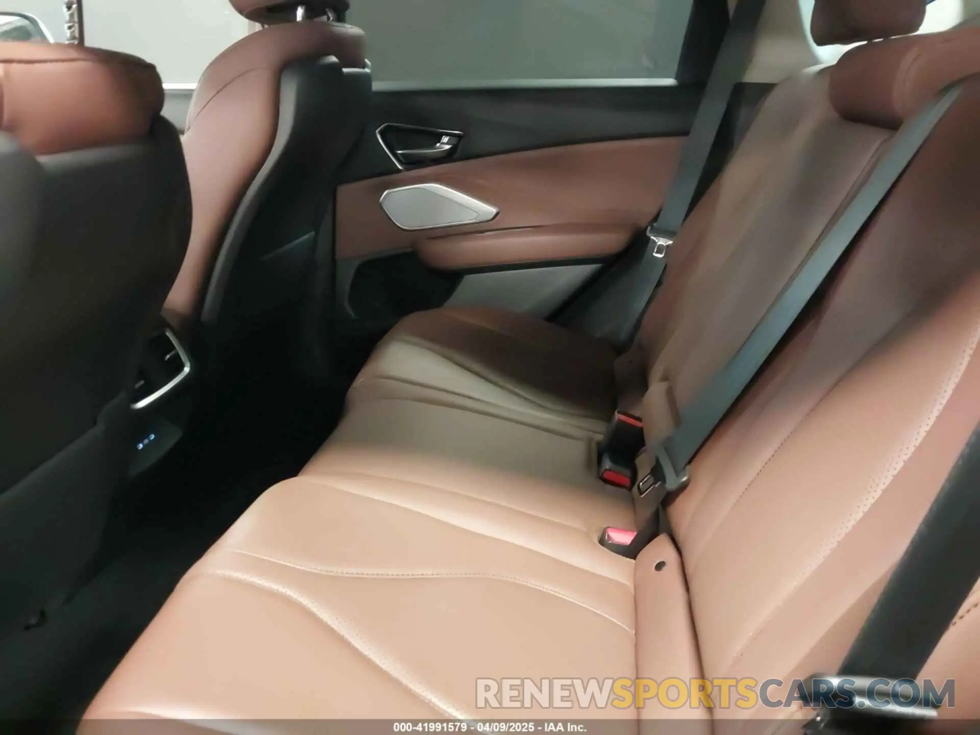 8 fotografías del automóvil dañado 5J8TC2H51NL012262 ACURA RDX 2022