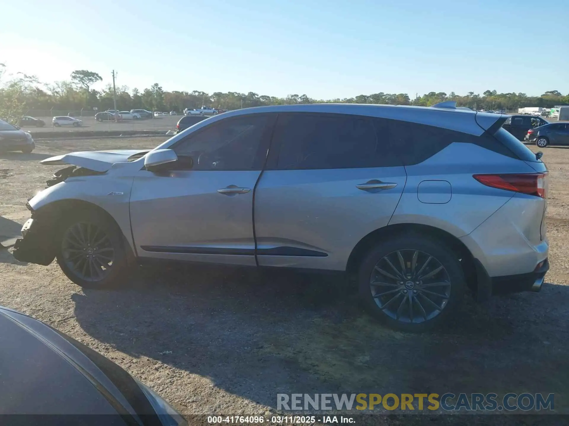 14 fotografías del automóvil dañado 5J8TC2H89NL000578 ACURA RDX 2022