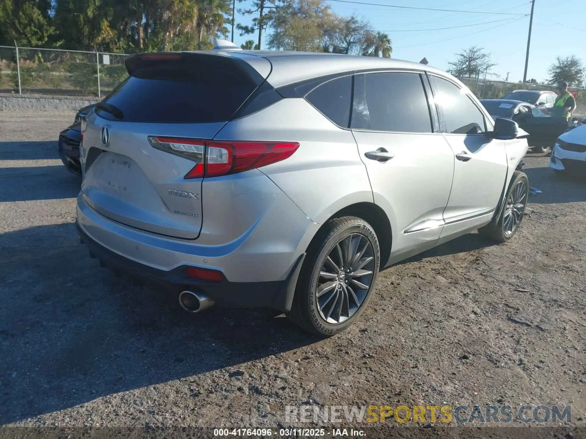 4 fotografías del automóvil dañado 5J8TC2H89NL000578 ACURA RDX 2022