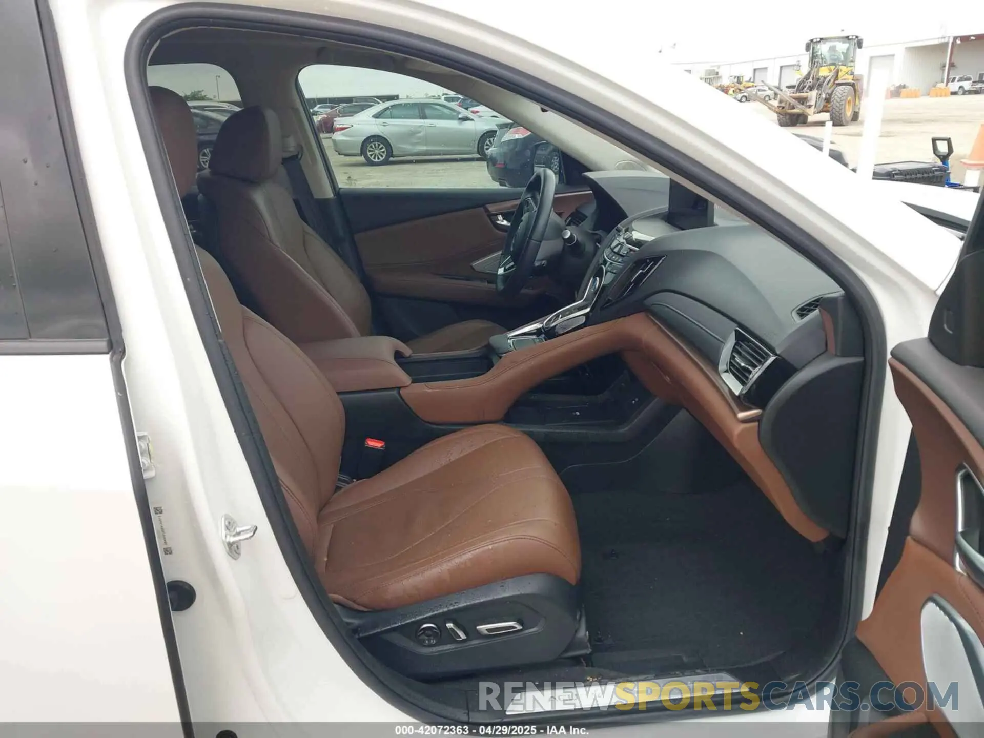 5 fotografías del automóvil dañado 5J8TC1H50PL006983 ACURA RDX 2023