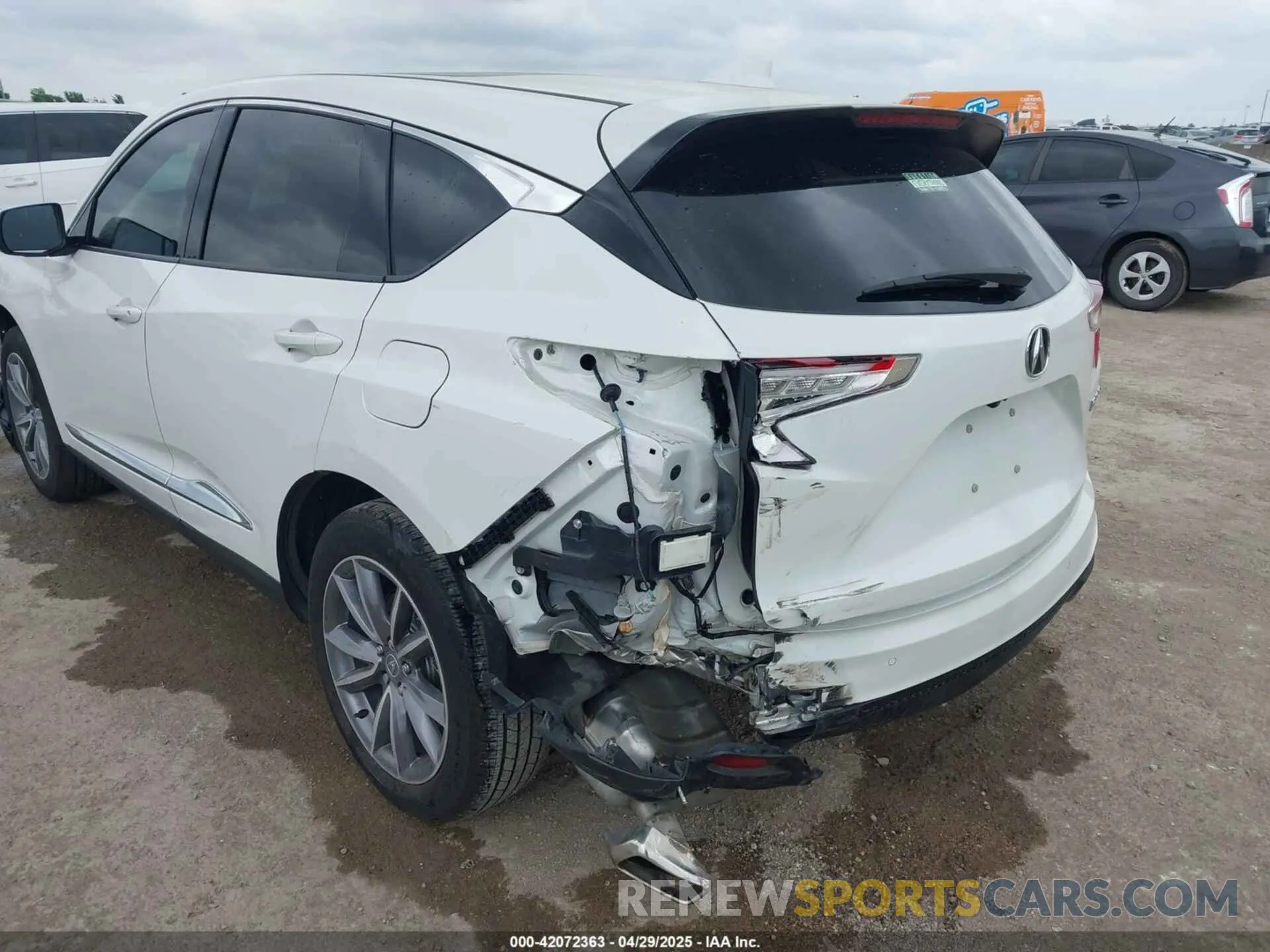 6 fotografías del automóvil dañado 5J8TC1H50PL006983 ACURA RDX 2023