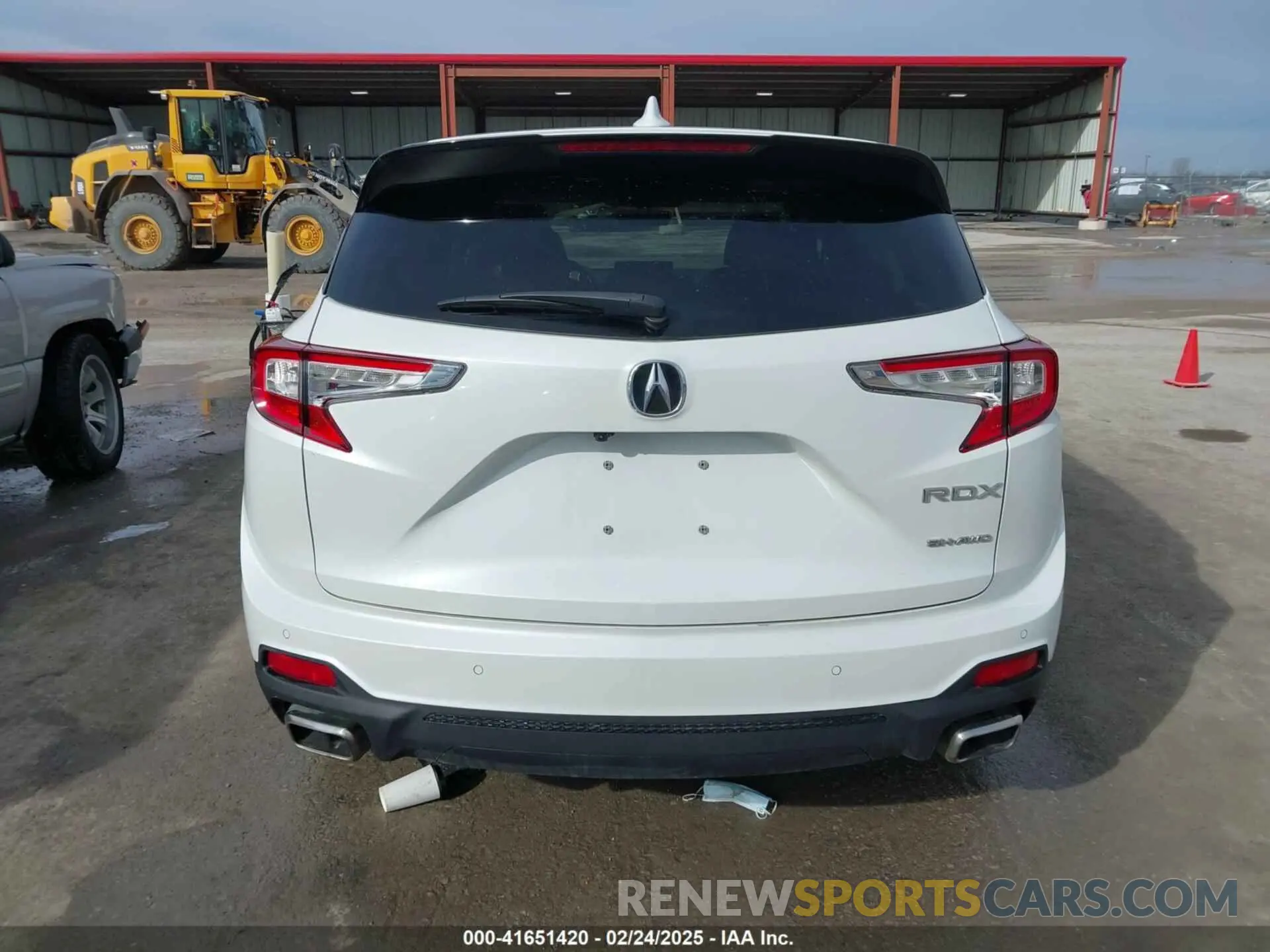 16 fotografías del automóvil dañado 5J8TC2H50PL000526 ACURA RDX 2023