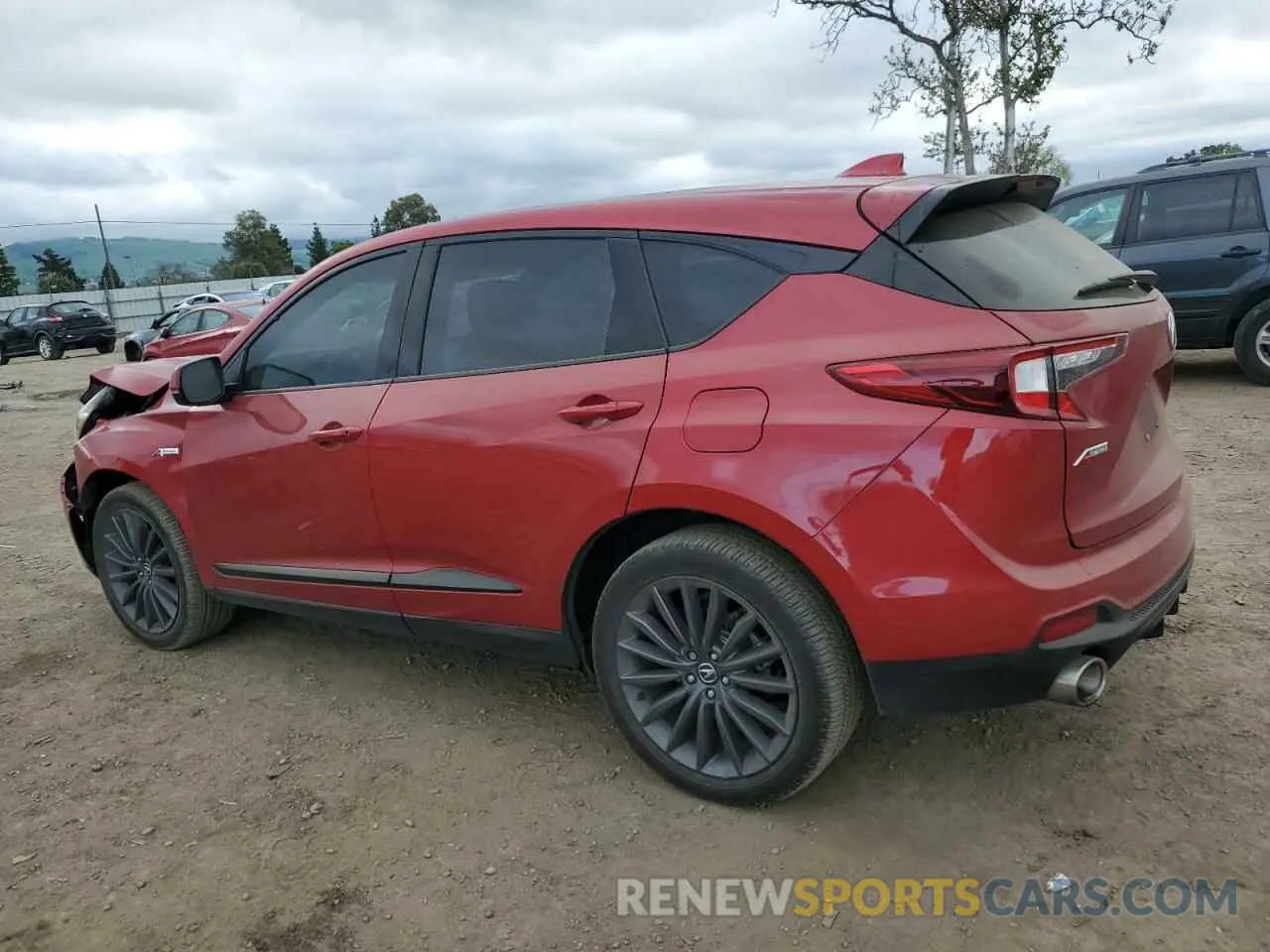 2 fotografías del automóvil dañado 5J8TC2H88PL004317 ACURA RDX 2023