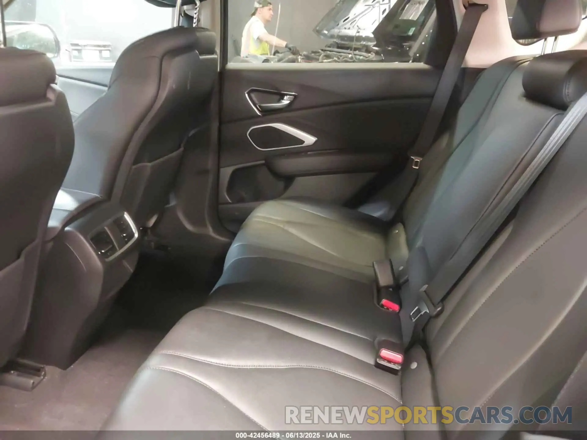 8 fotografías del automóvil dañado 5J8TC2H31RL024125 ACURA RDX 2024