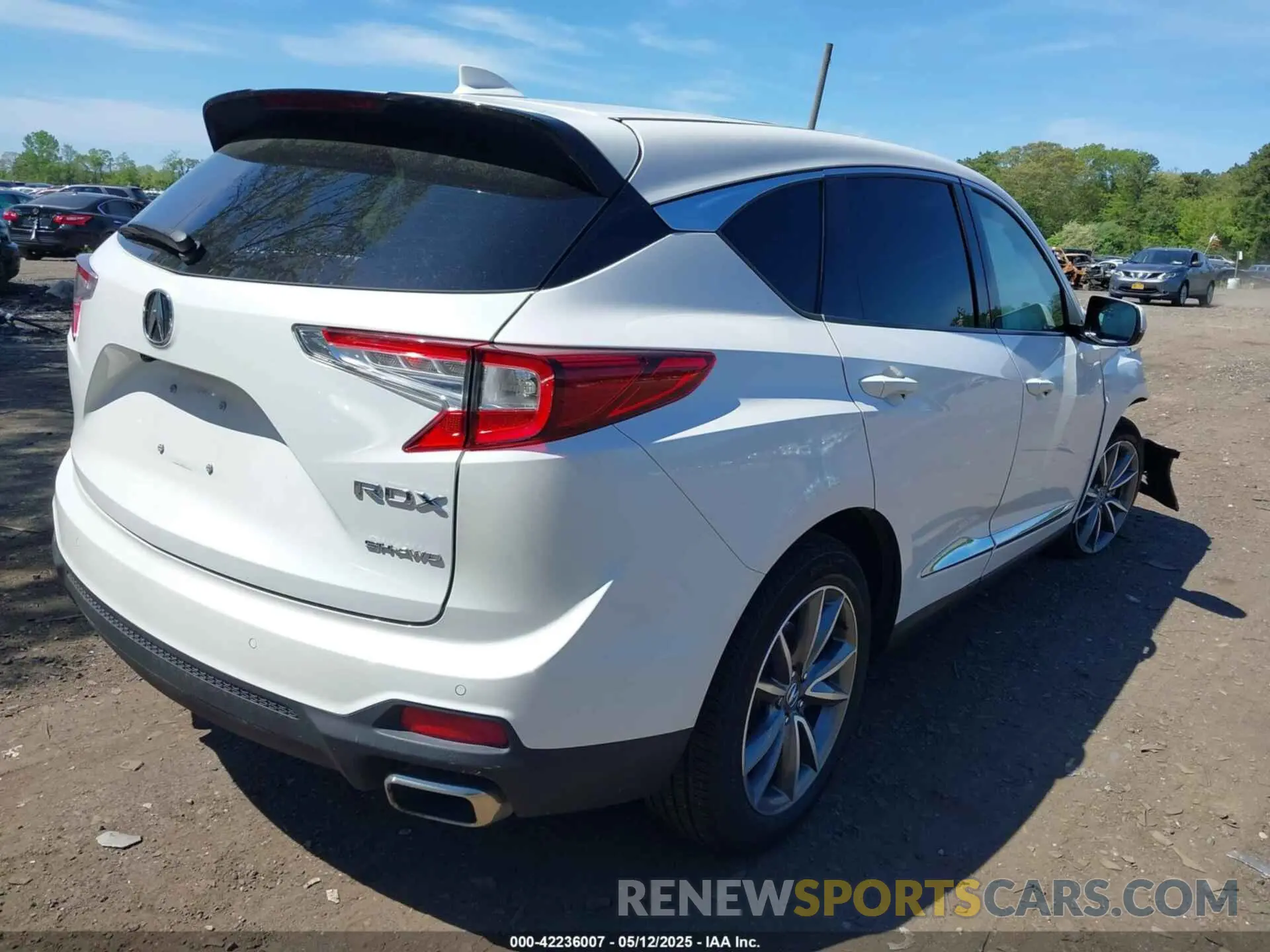 4 fotografías del automóvil dañado 5J8TC2H57RL017388 ACURA RDX 2024