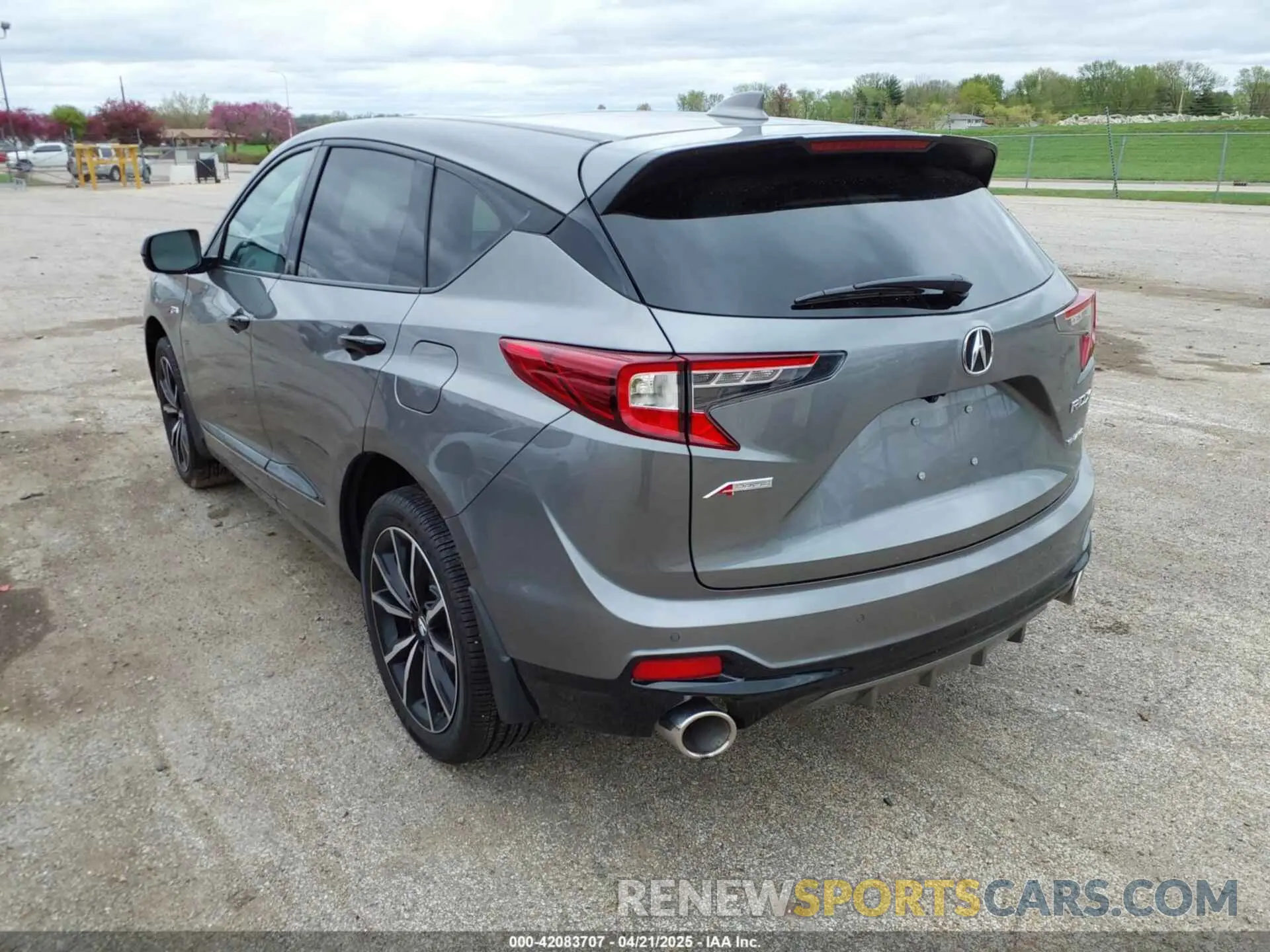 3 fotografías del automóvil dañado 5J8TC2H84SL003030 ACURA RDX 2025