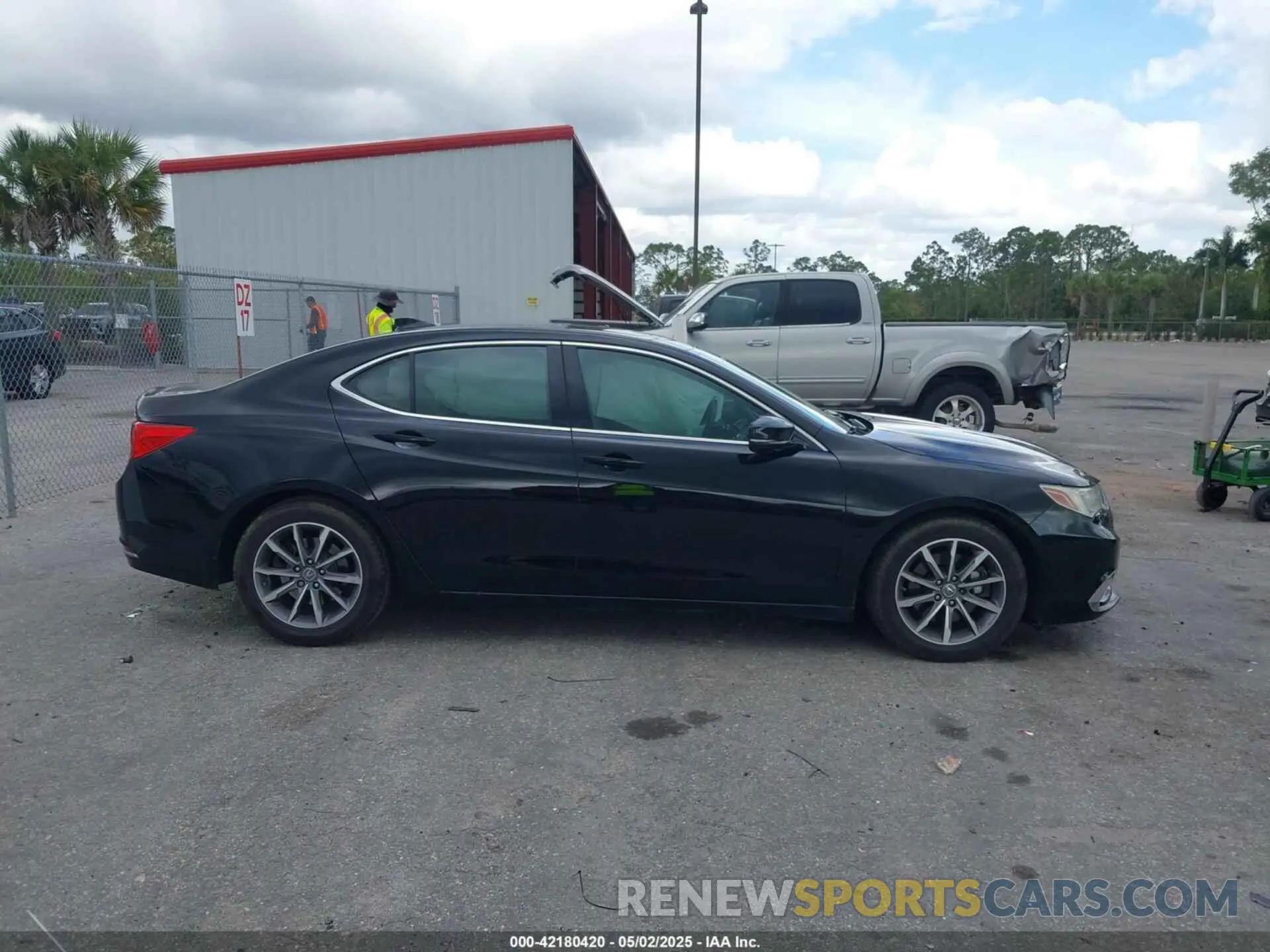 14 fotografías del automóvil dañado 19UUB1F33KA010488 ACURA TLX 2019