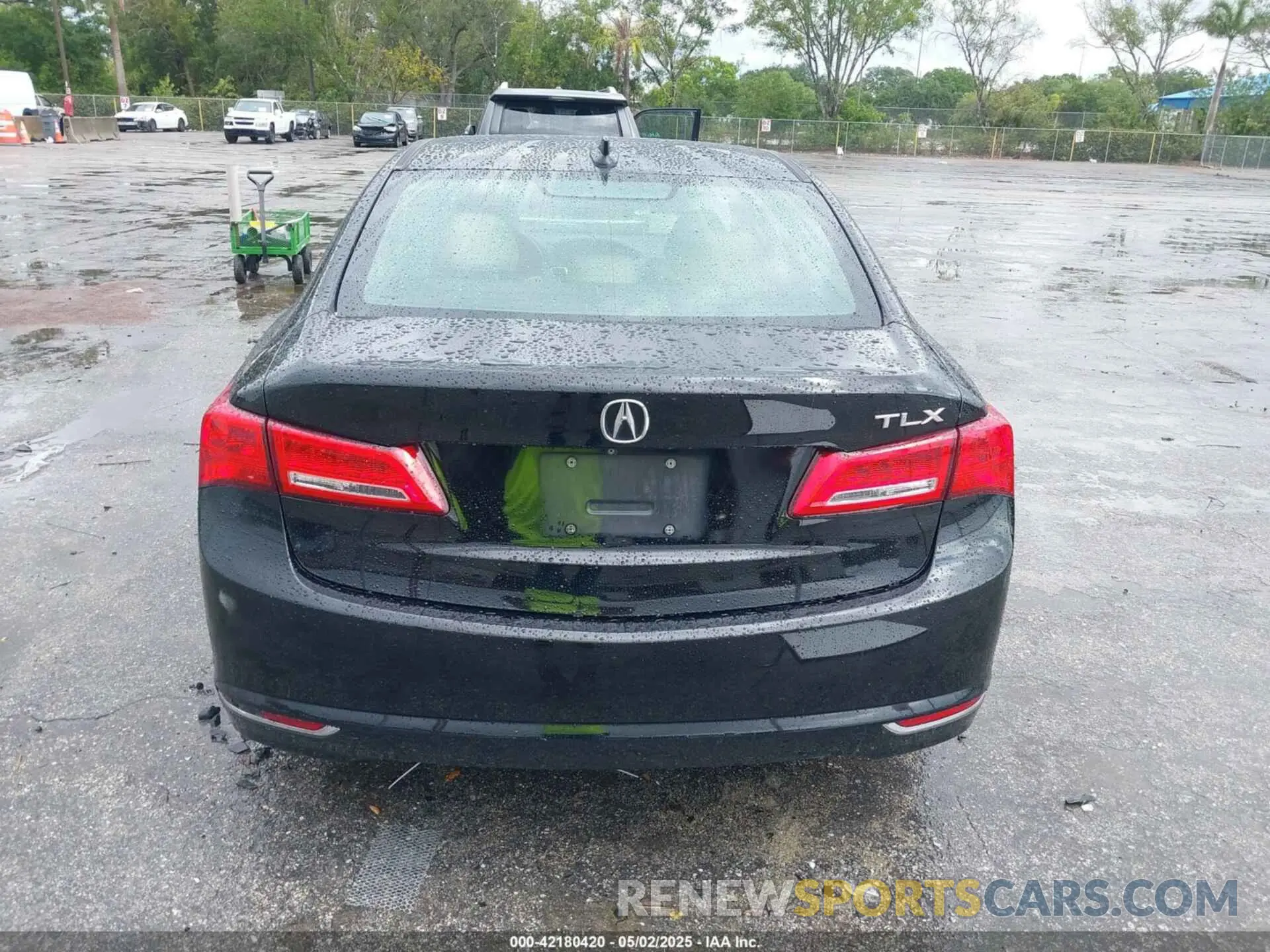 17 fotografías del automóvil dañado 19UUB1F33KA010488 ACURA TLX 2019