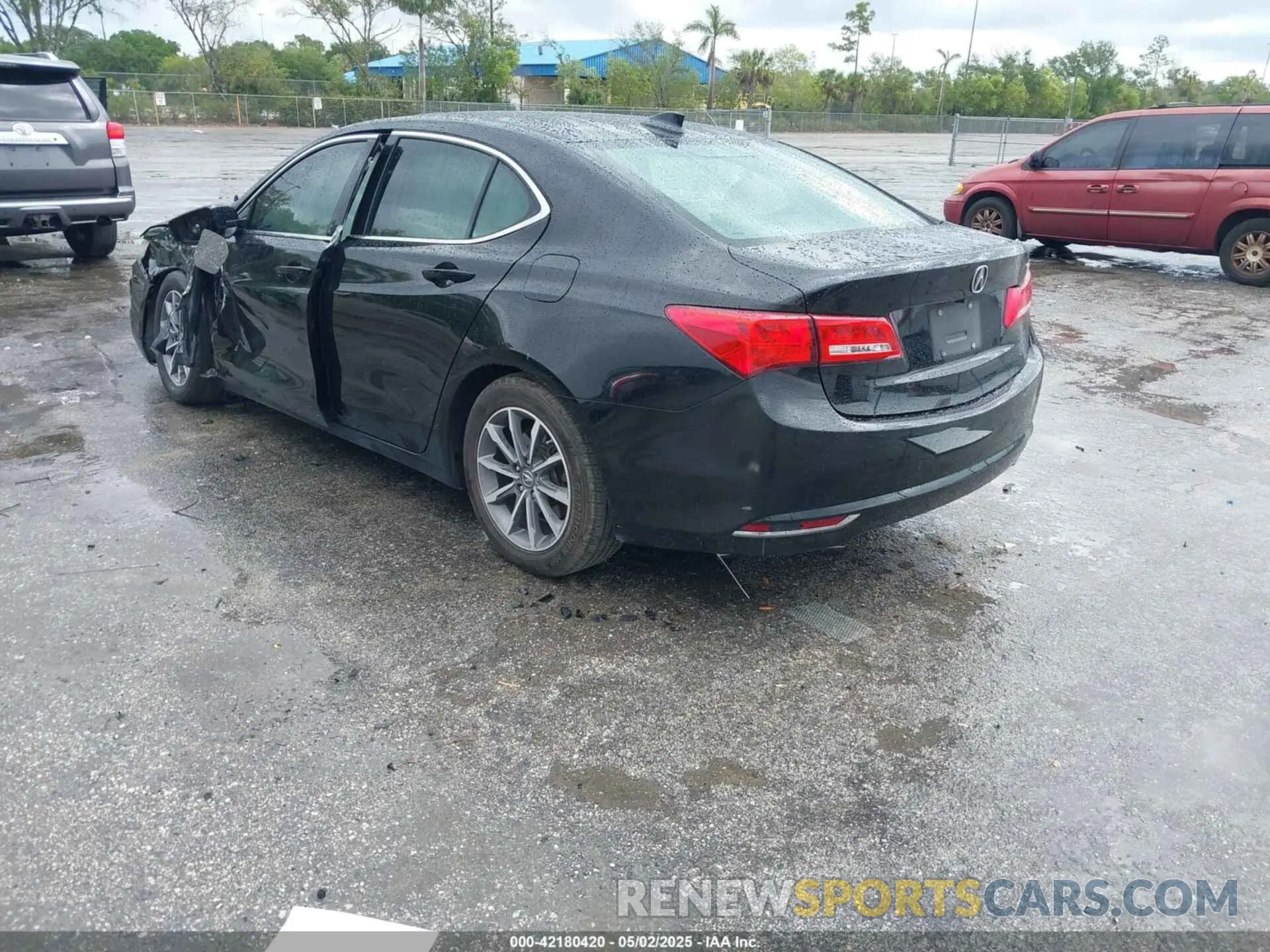 3 fotografías del automóvil dañado 19UUB1F33KA010488 ACURA TLX 2019