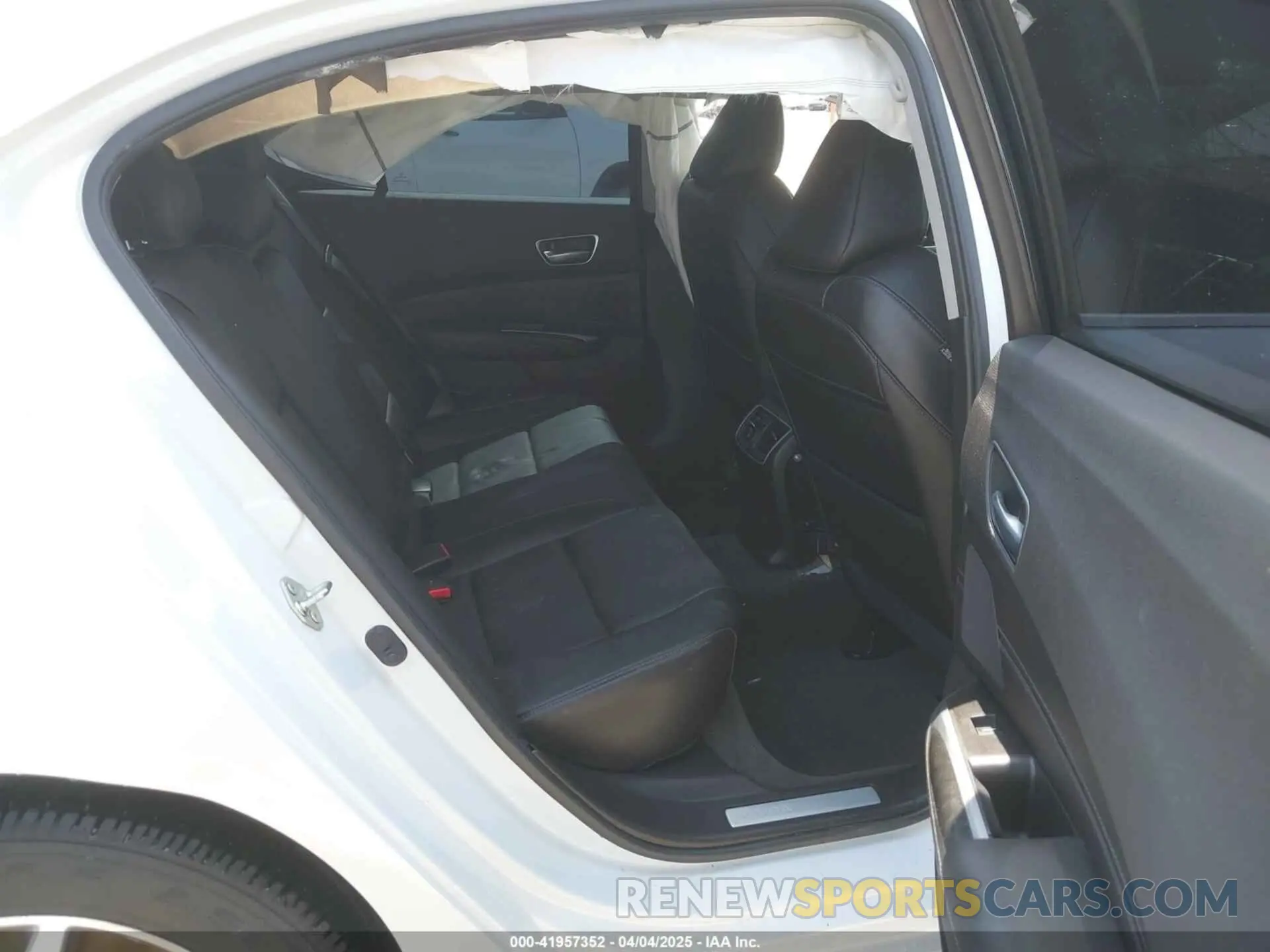 8 fotografías del automóvil dañado 19UUB1F51KA000835 ACURA TLX 2019