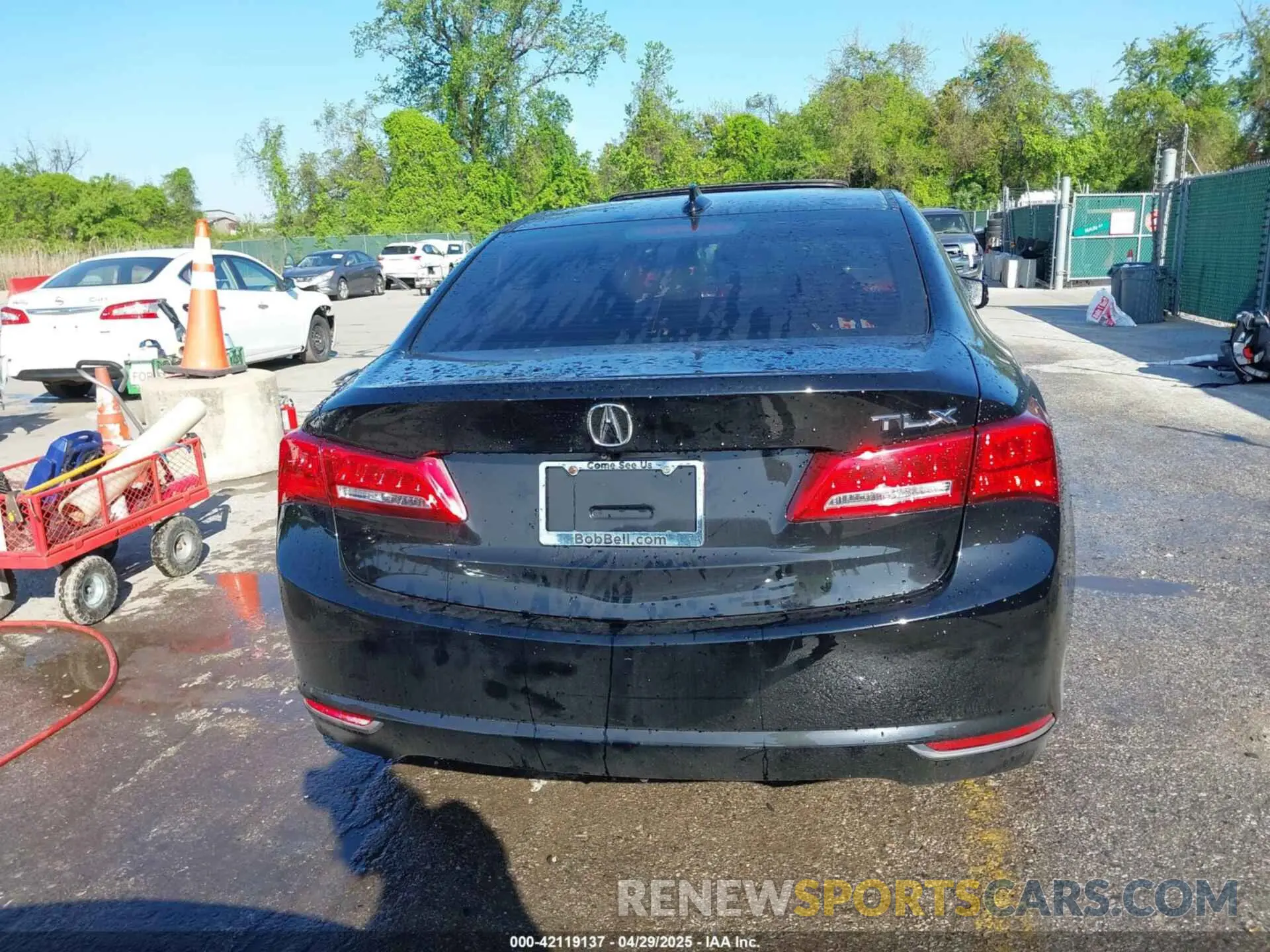 15 fotografías del automóvil dañado 19UUB1F52KA000293 ACURA TLX 2019