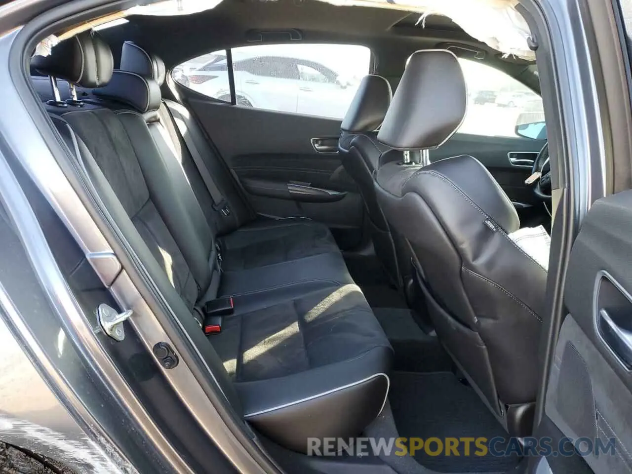 10 fotografías del automóvil dañado 19UUB1F64KA003687 ACURA TLX 2019