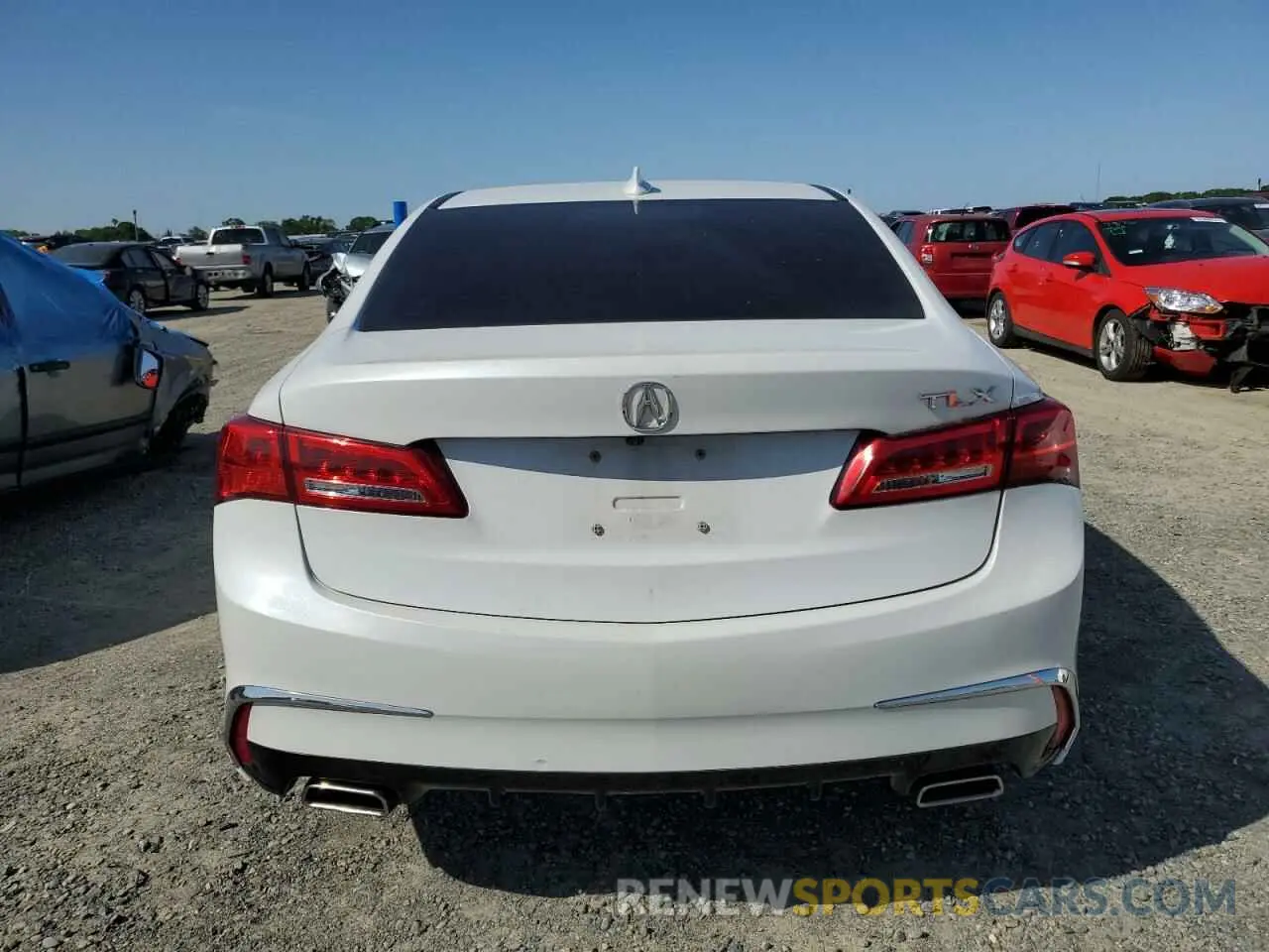 6 fotografías del automóvil dañado 19UUB2F34KA001658 ACURA TLX 2019