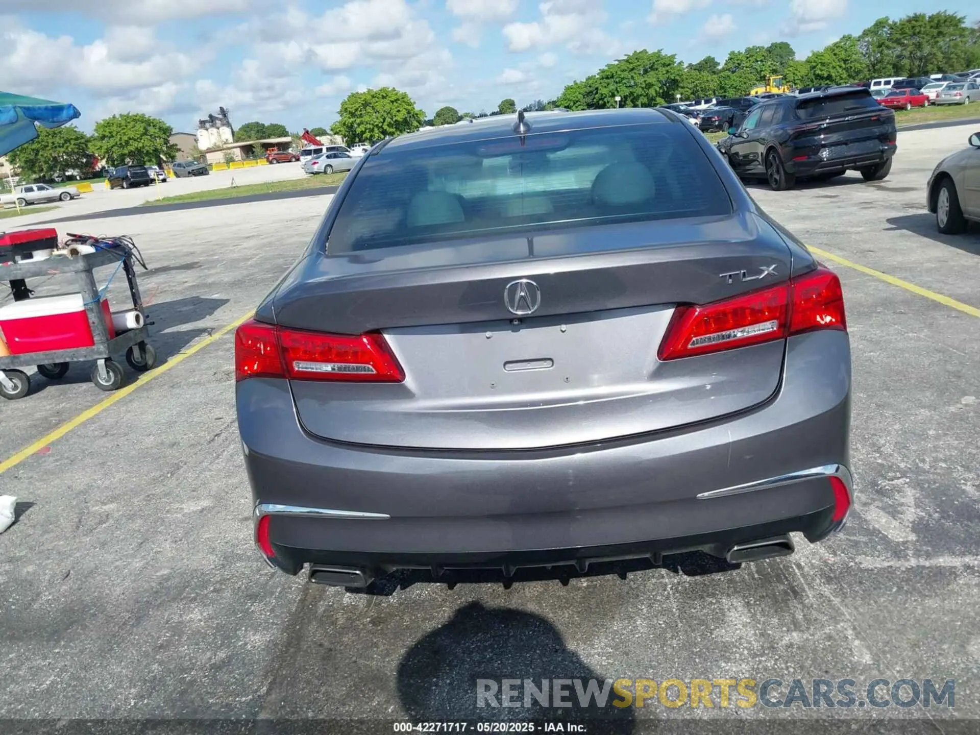 16 fotografías del automóvil dañado 19UUB2F38KA002232 ACURA TLX 2019
