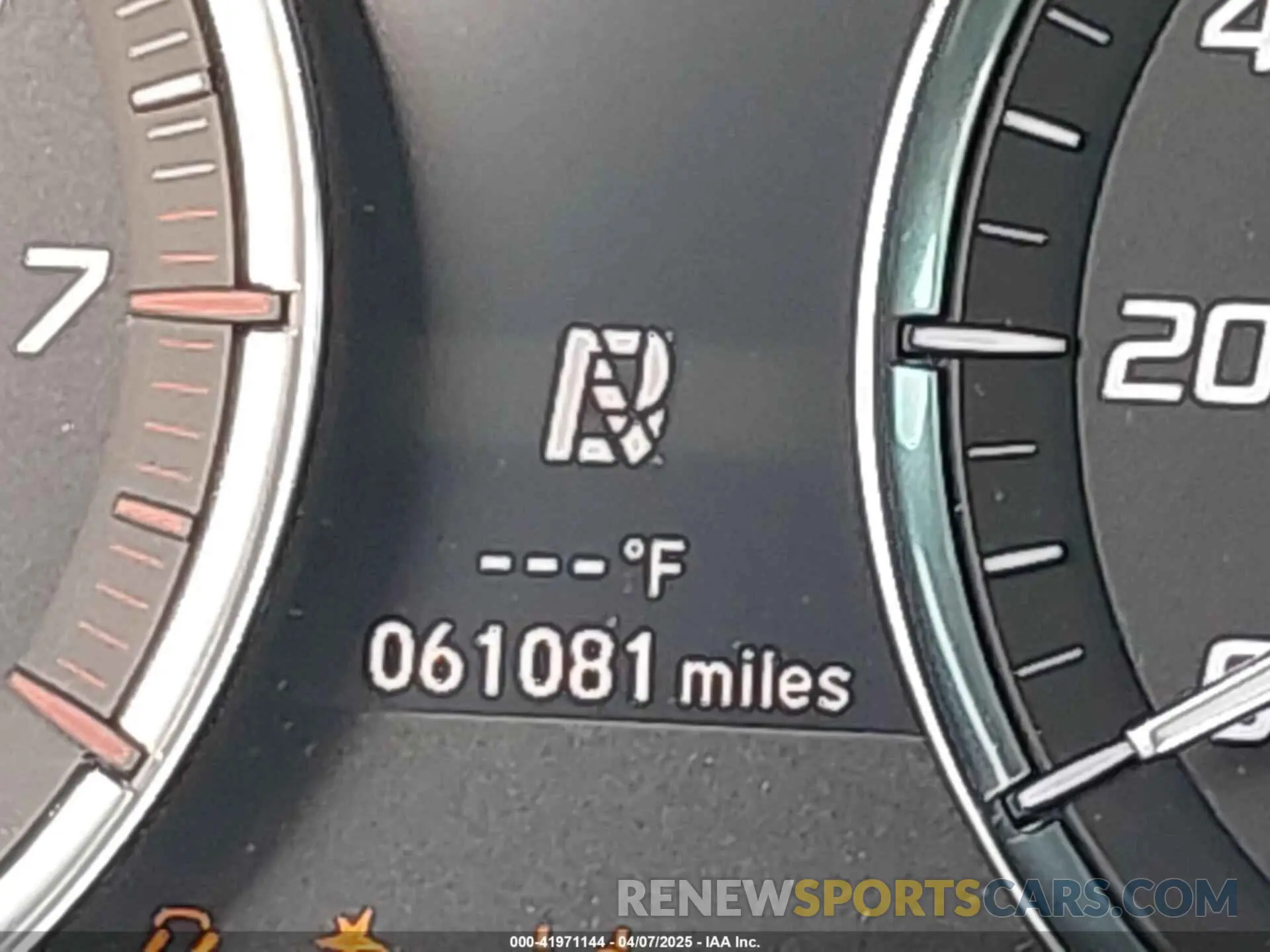 14 fotografías del automóvil dañado 19UUB2F39KA004586 ACURA TLX 2019