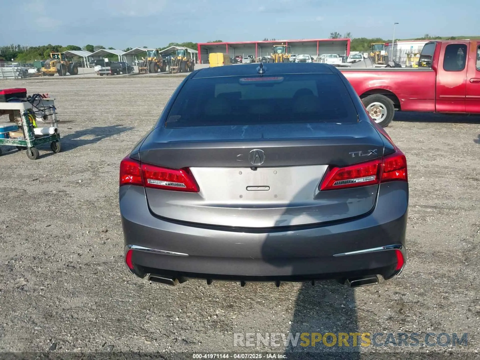 15 fotografías del automóvil dañado 19UUB2F39KA004586 ACURA TLX 2019