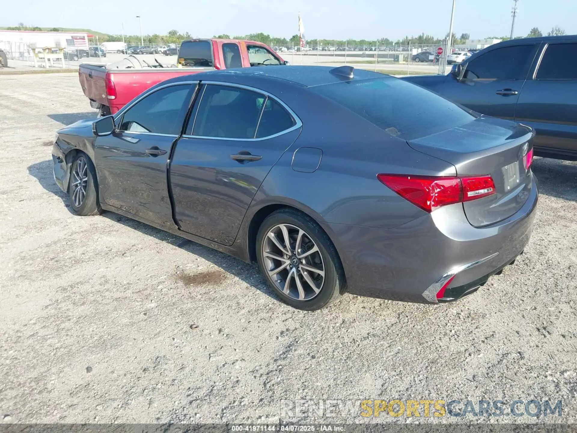 3 fotografías del automóvil dañado 19UUB2F39KA004586 ACURA TLX 2019