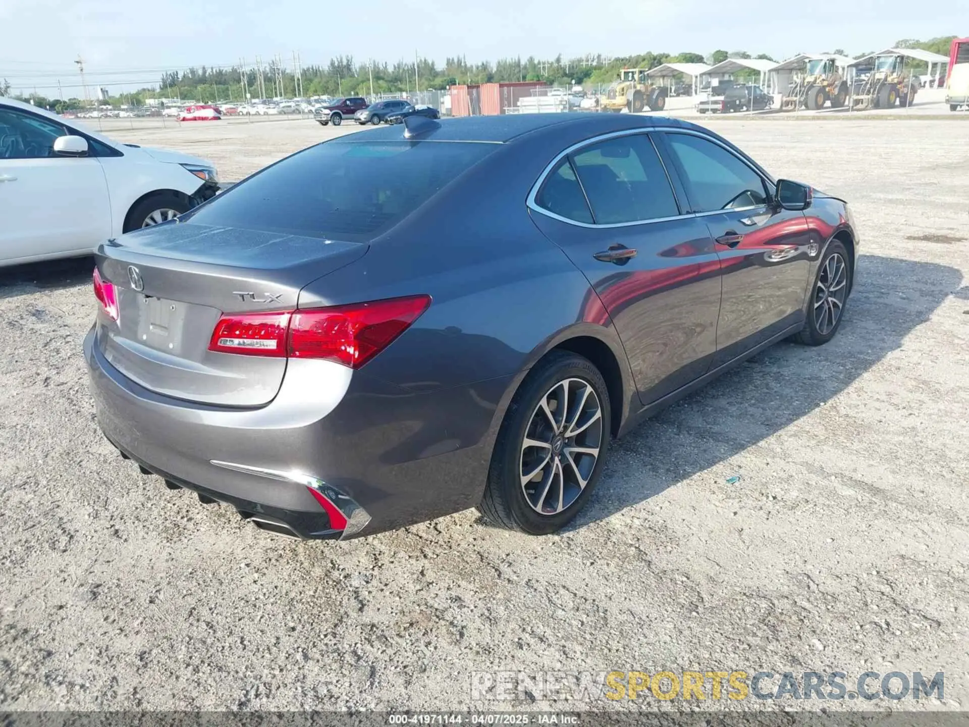 4 fotografías del automóvil dañado 19UUB2F39KA004586 ACURA TLX 2019