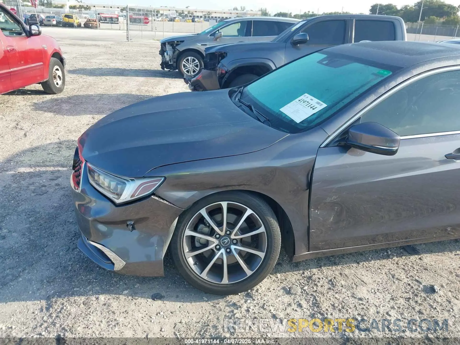 6 fotografías del automóvil dañado 19UUB2F39KA004586 ACURA TLX 2019