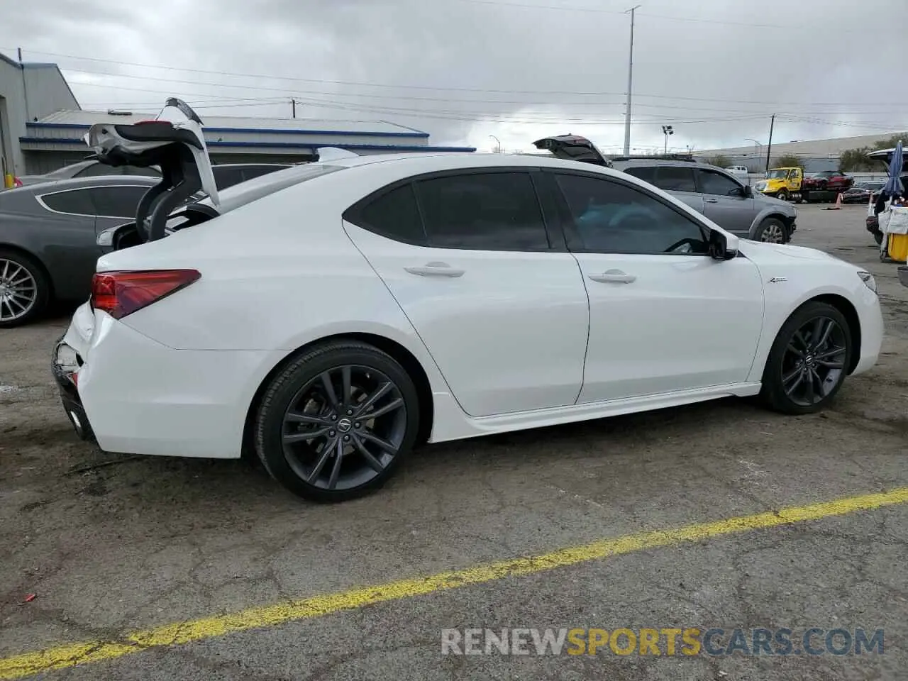 3 fotografías del automóvil dañado 19UUB2F66KA001204 ACURA TLX 2019