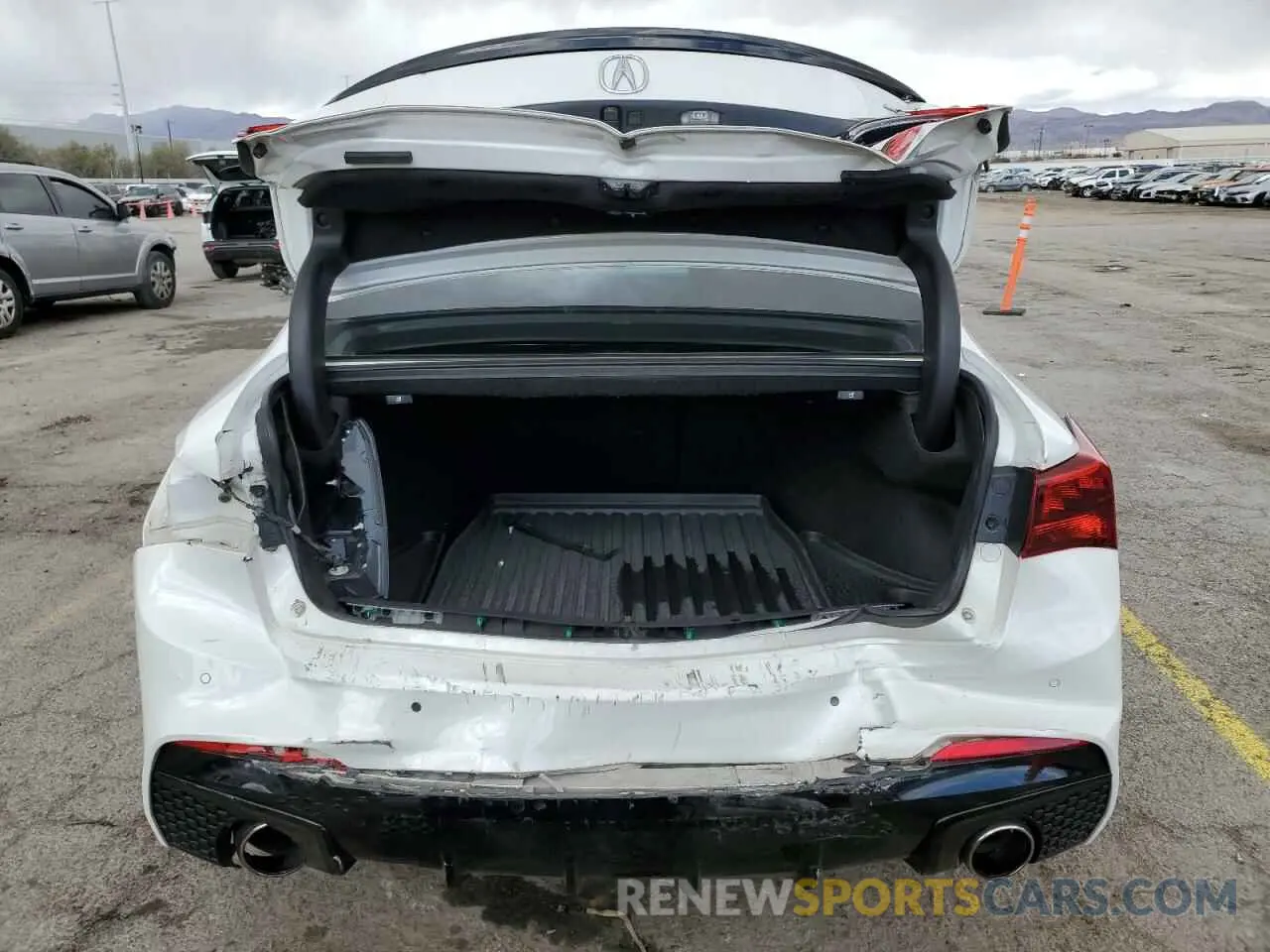 6 fotografías del automóvil dañado 19UUB2F66KA001204 ACURA TLX 2019