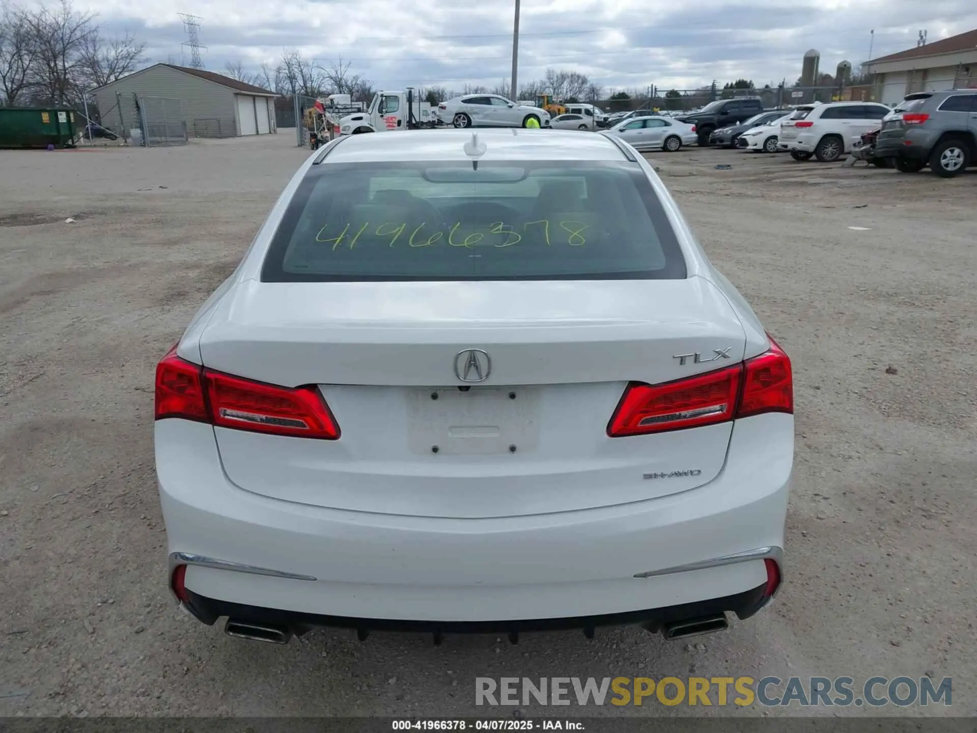 16 fotografías del automóvil dañado 19UUB3F47KA004276 ACURA TLX 2019