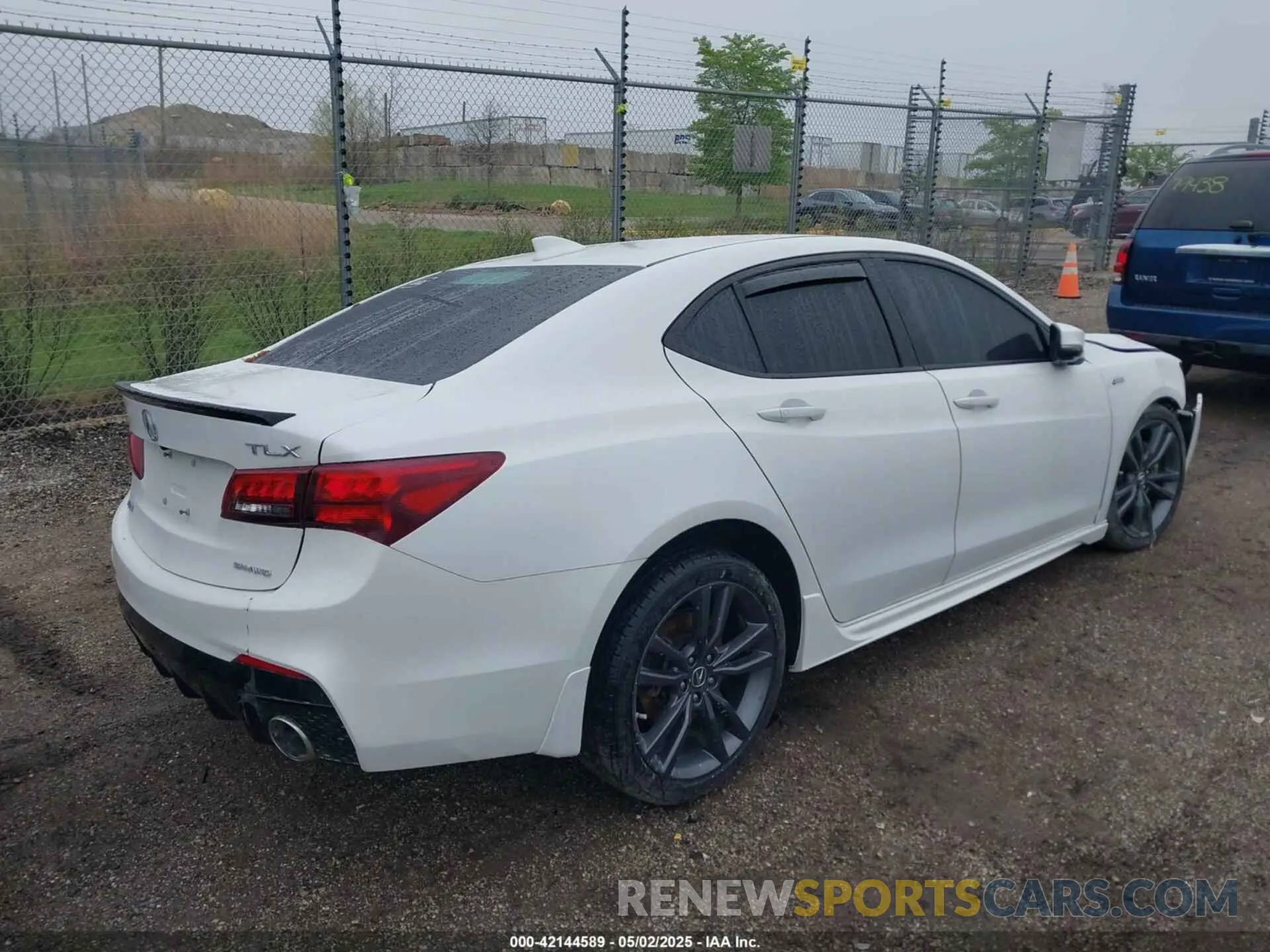 4 fotografías del automóvil dañado 19UUB3F63KA800671 ACURA TLX 2019