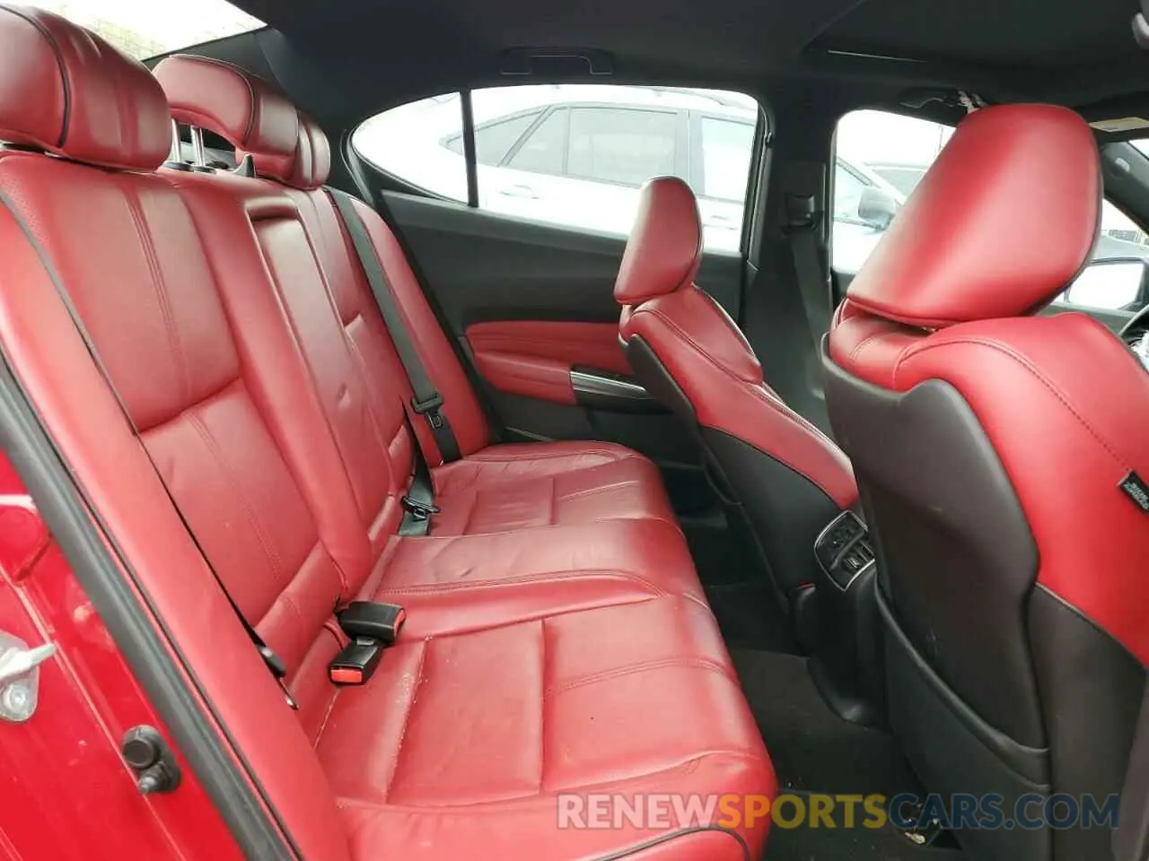 10 fotografías del automóvil dañado 19UUB3F64KA004642 ACURA TLX 2019