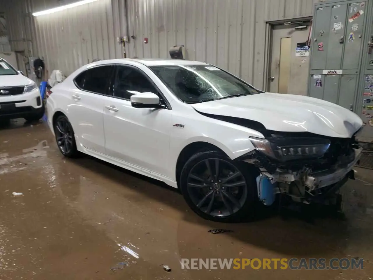 4 fotografías del automóvil dañado 19UUB3F67KA000682 ACURA TLX 2019