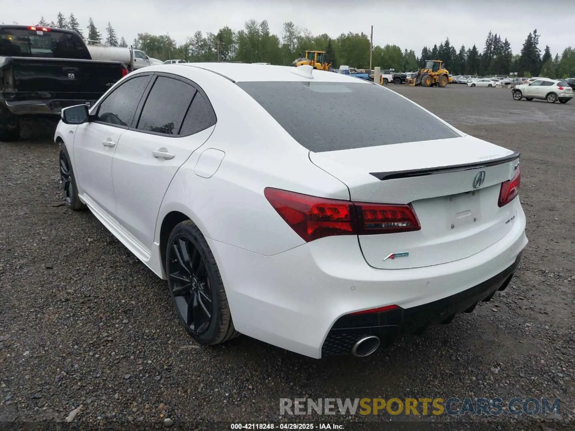 3 fotografías del automóvil dañado 19UUB3F6XKA003799 ACURA TLX 2019