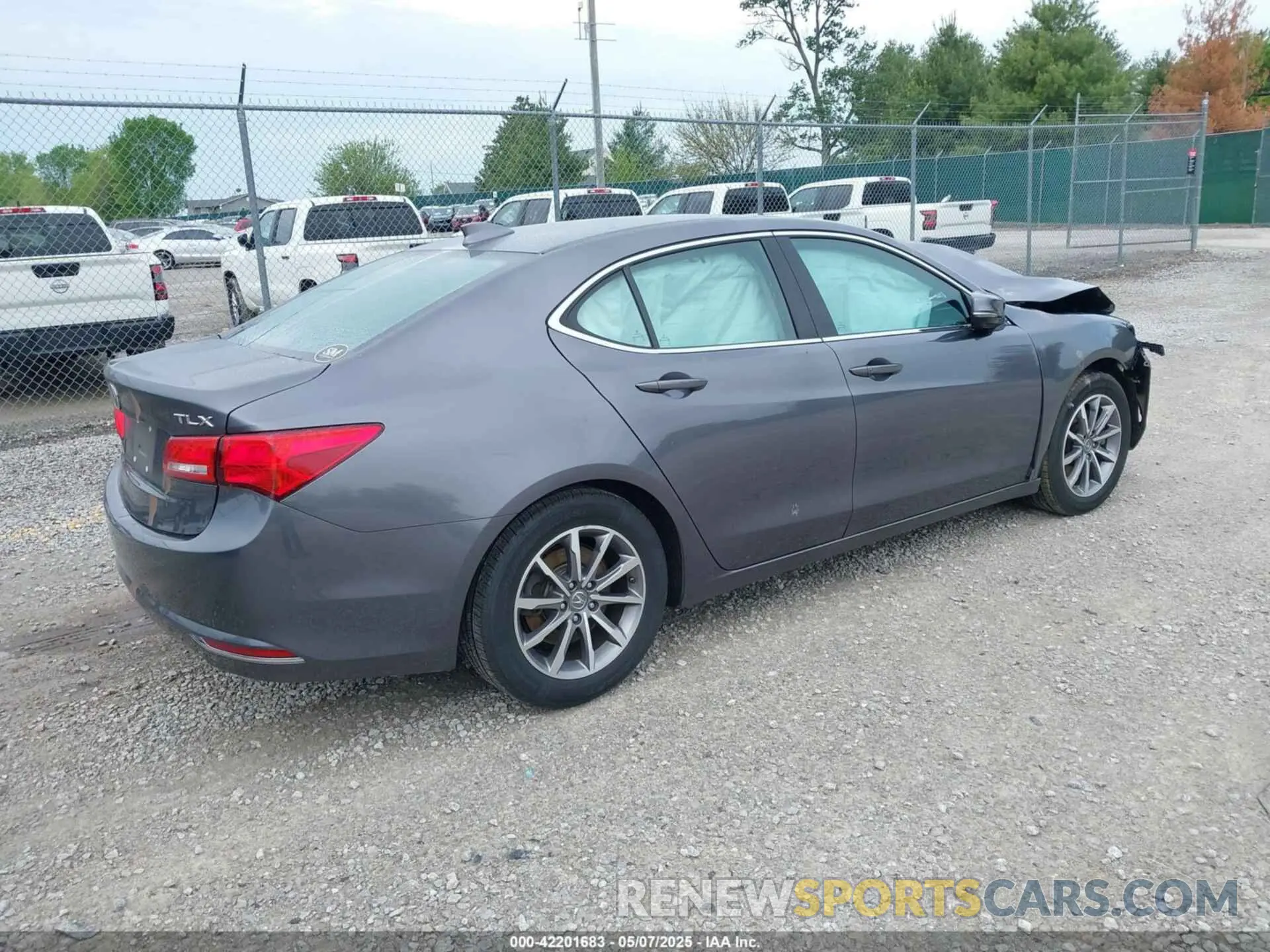 4 fotografías del automóvil dañado 19UUB1F30LA011504 ACURA TLX 2020