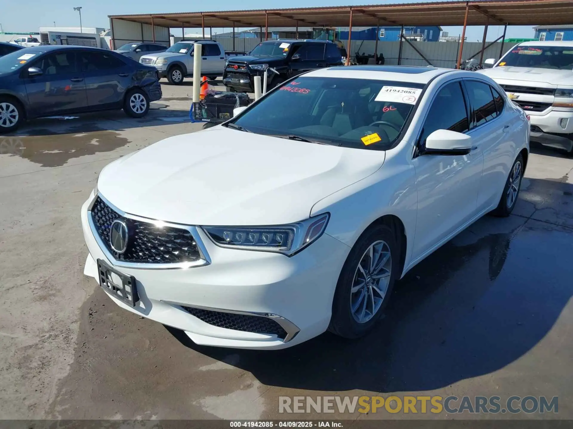 2 fotografías del automóvil dañado 19UUB1F32LA011682 ACURA TLX 2020
