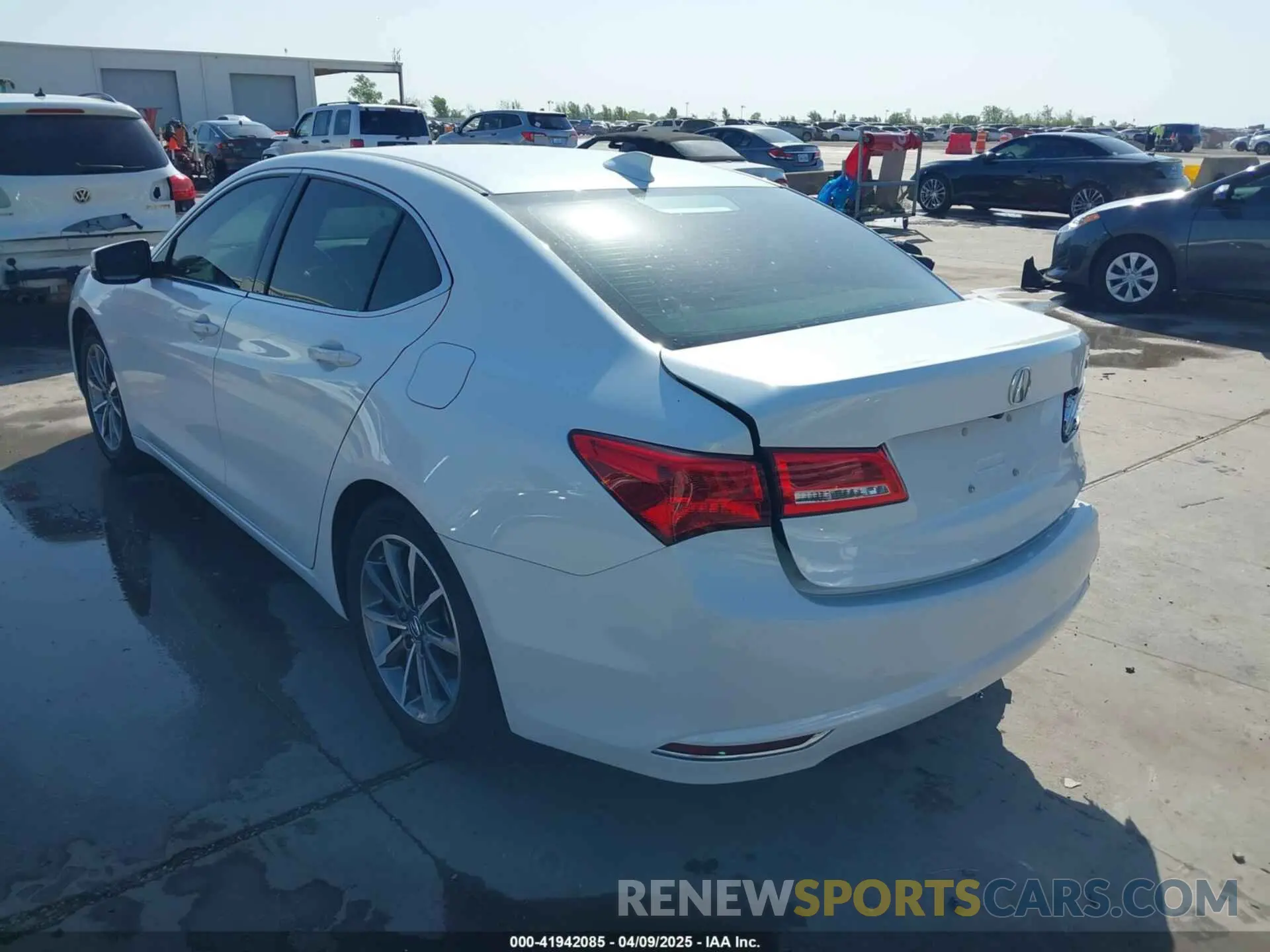3 fotografías del automóvil dañado 19UUB1F32LA011682 ACURA TLX 2020