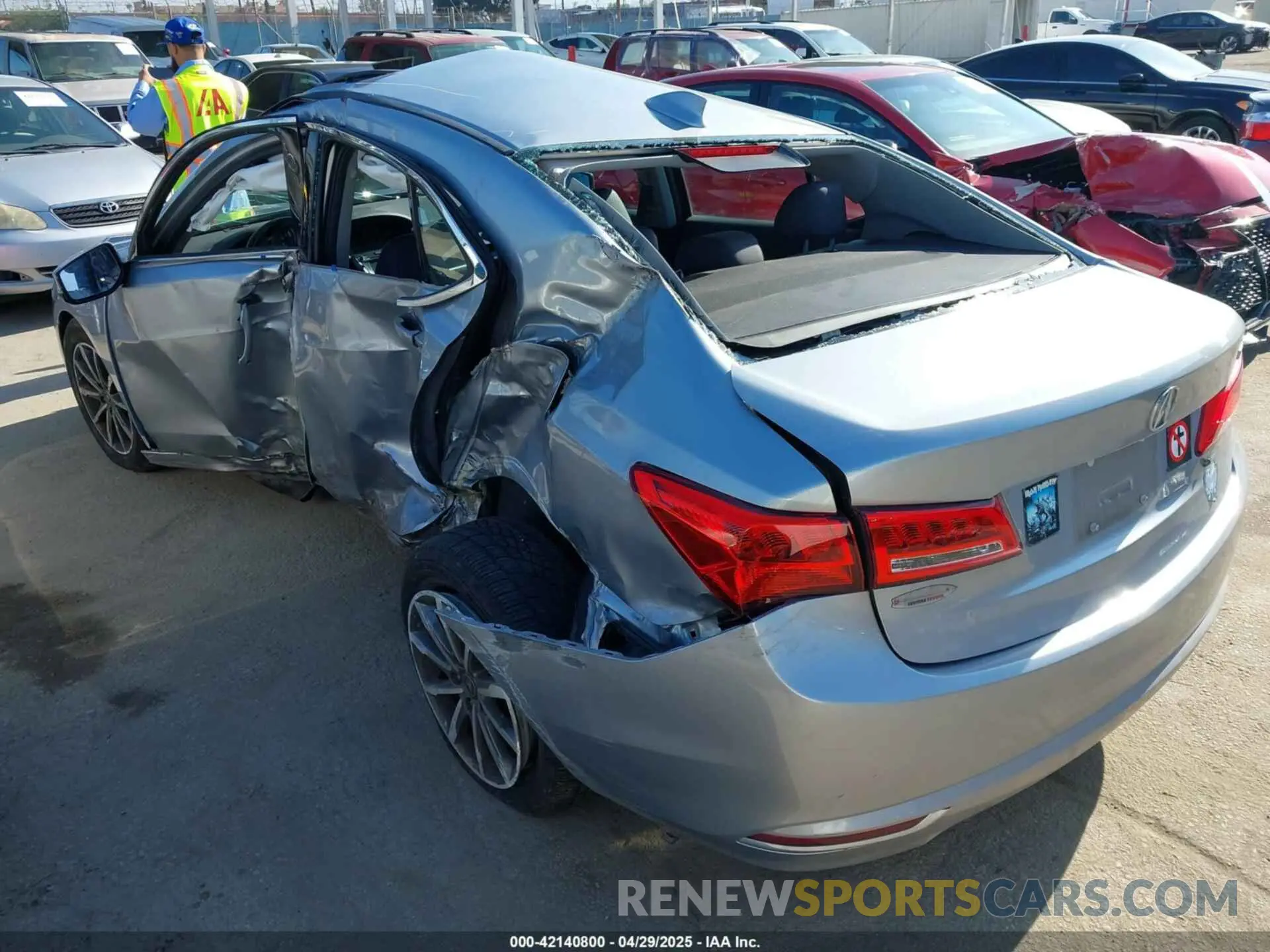 3 fotografías del automóvil dañado 19UUB1F37LA007627 ACURA TLX 2020