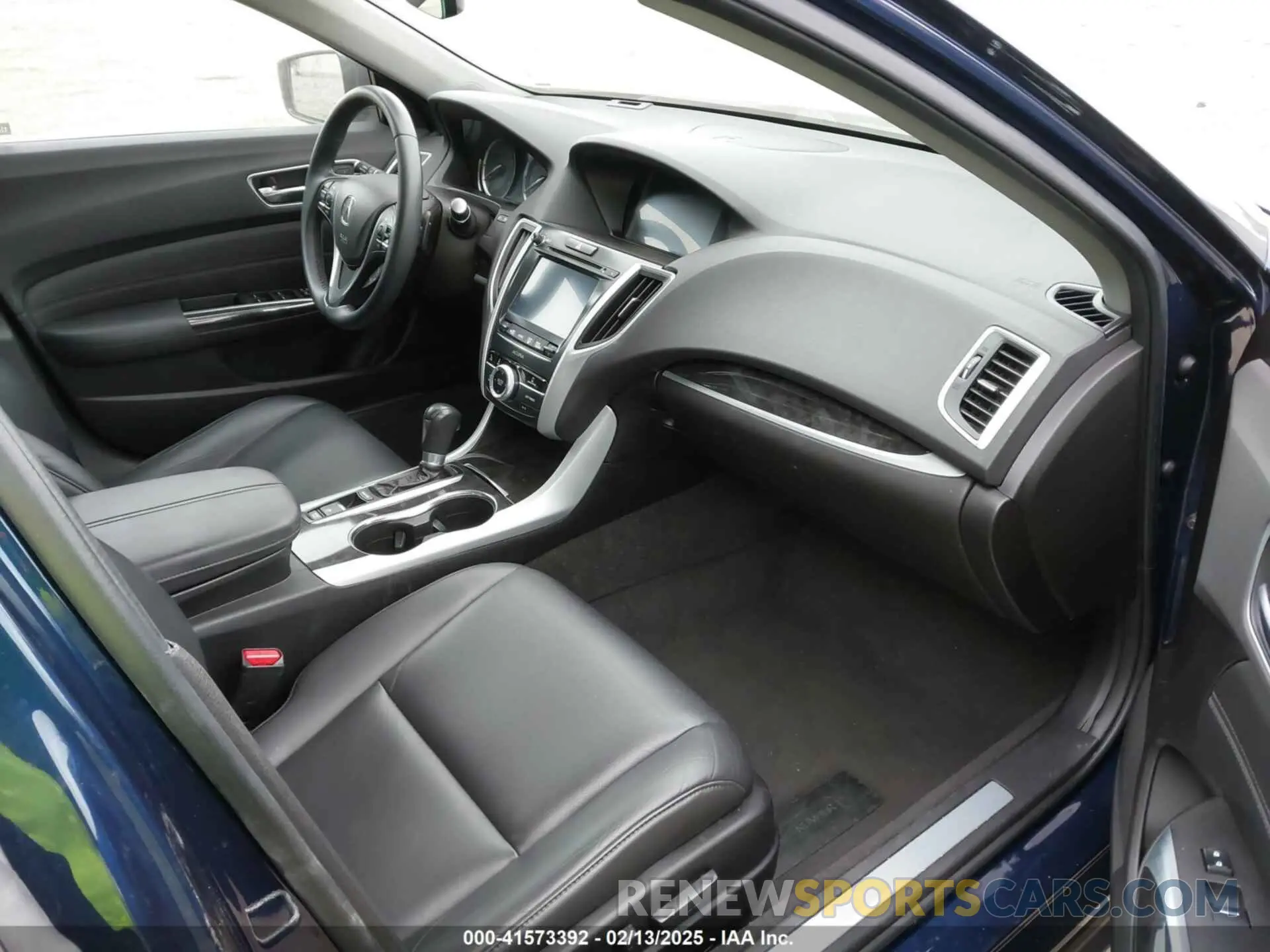 5 fotografías del automóvil dañado 19UUB1F37LA011614 ACURA TLX 2020
