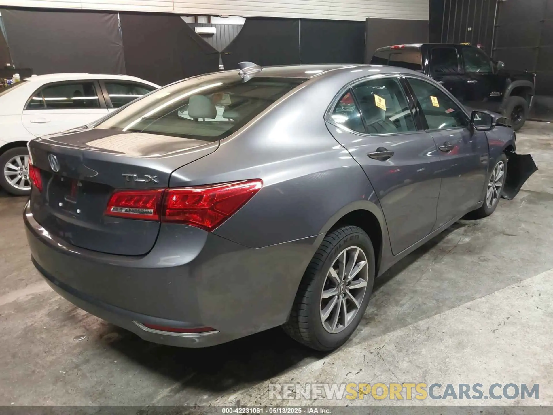 4 fotografías del automóvil dañado 19UUB1F38LA011296 ACURA TLX 2020