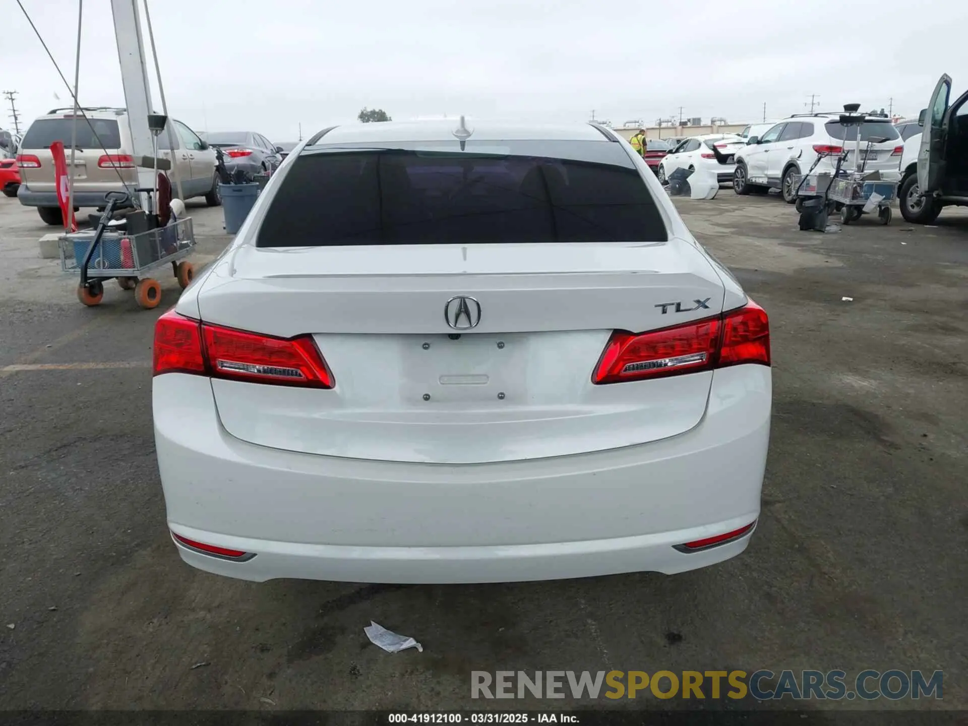 16 fotografías del automóvil dañado 19UUB1F38LA014988 ACURA TLX 2020