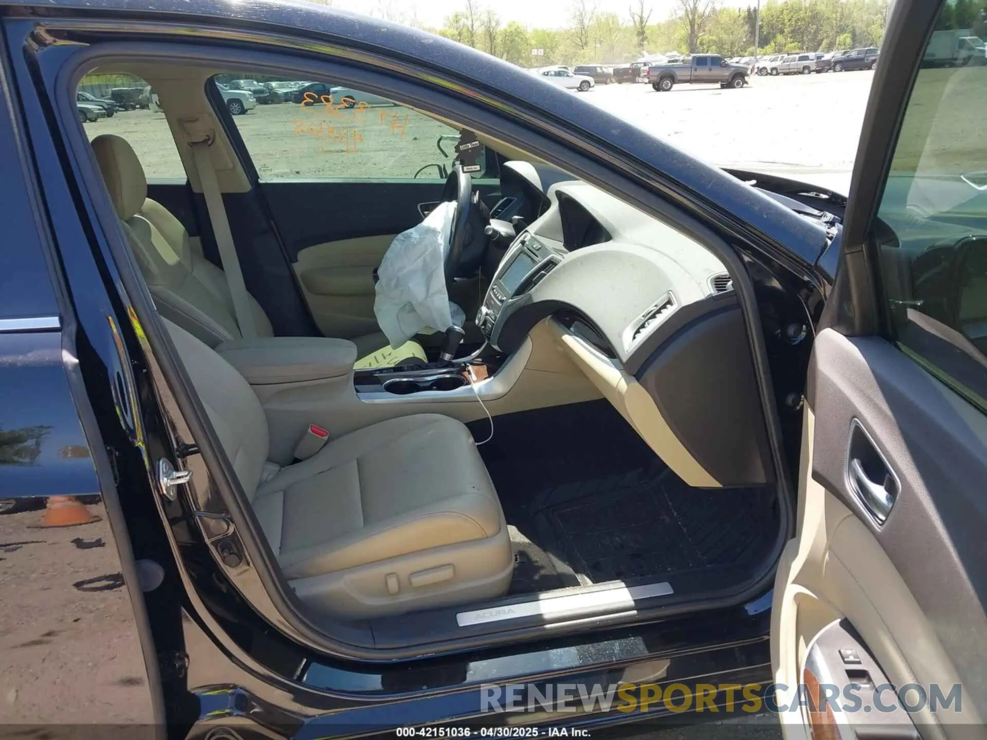 5 fotografías del automóvil dañado 19UUB1F57LA002896 ACURA TLX 2020