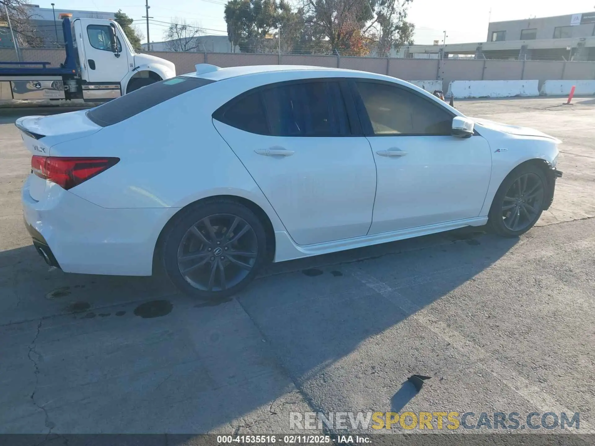4 fotografías del automóvil dañado 19UUB1F60LA009391 ACURA TLX 2020