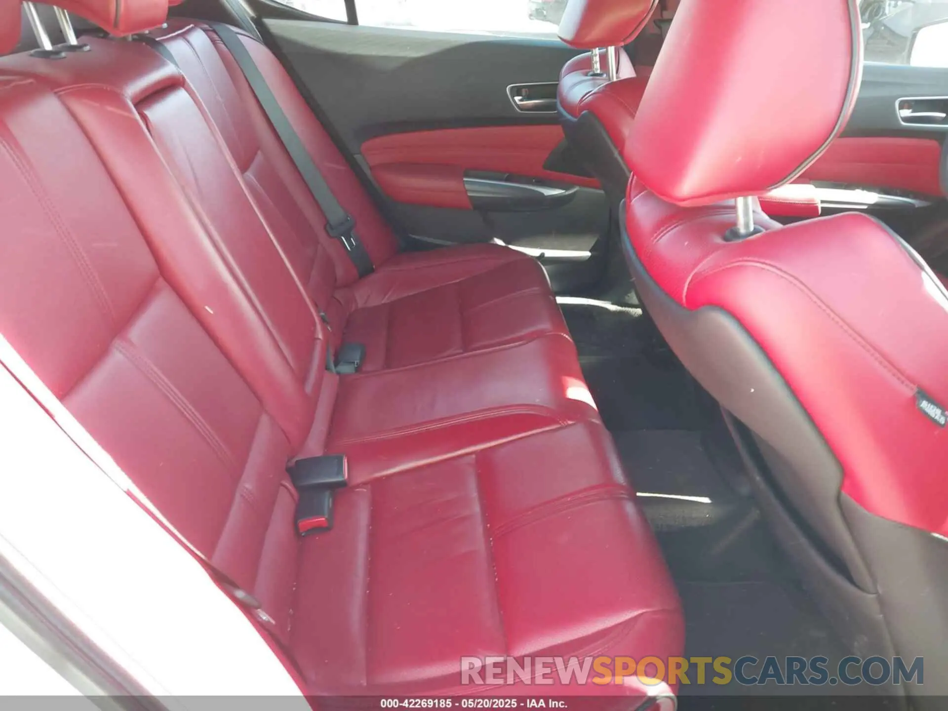 8 fotografías del automóvil dañado 19UUB1F64LA009815 ACURA TLX 2020