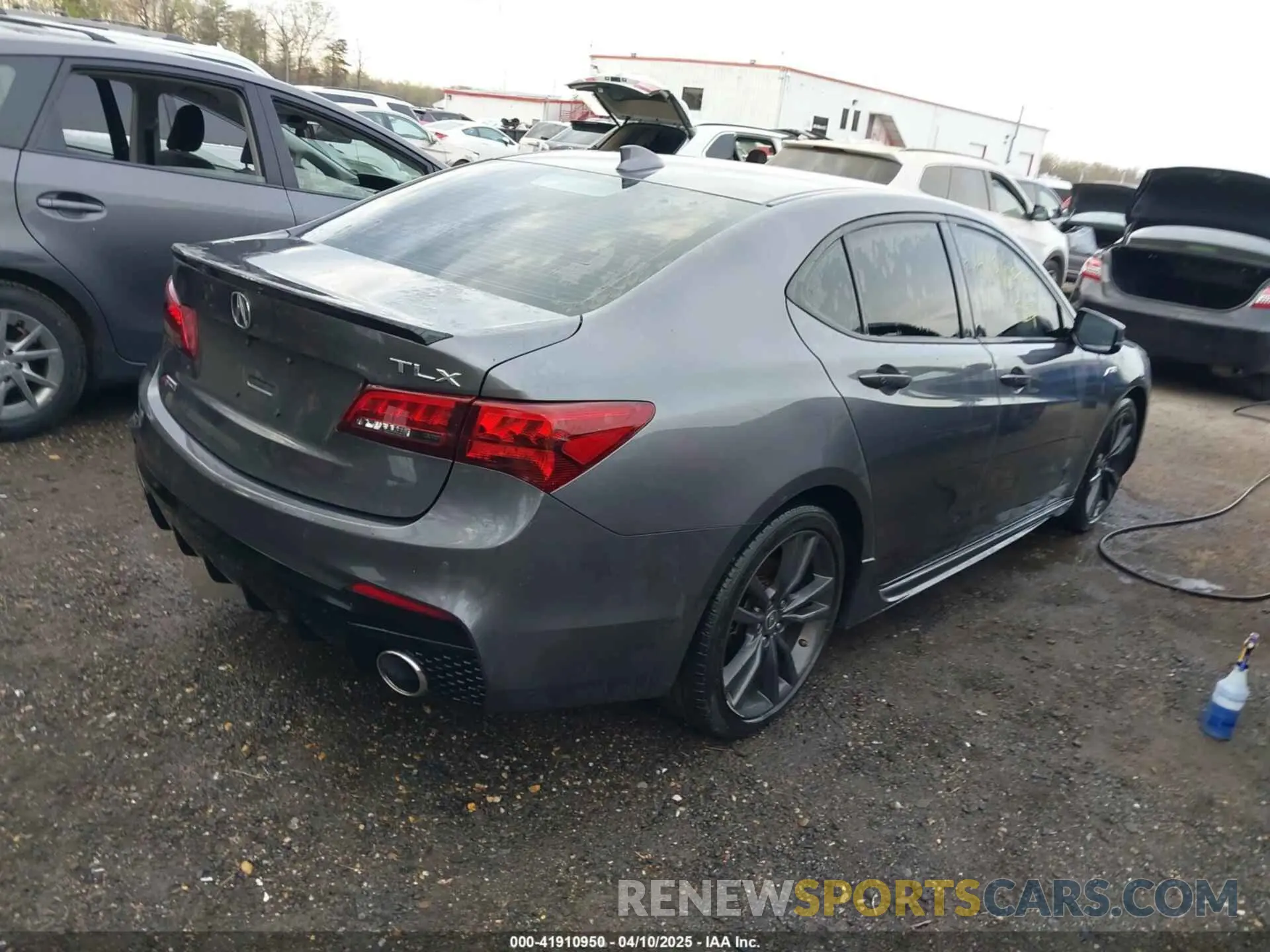 4 fotografías del automóvil dañado 19UUB1F6XLA015487 ACURA TLX 2020