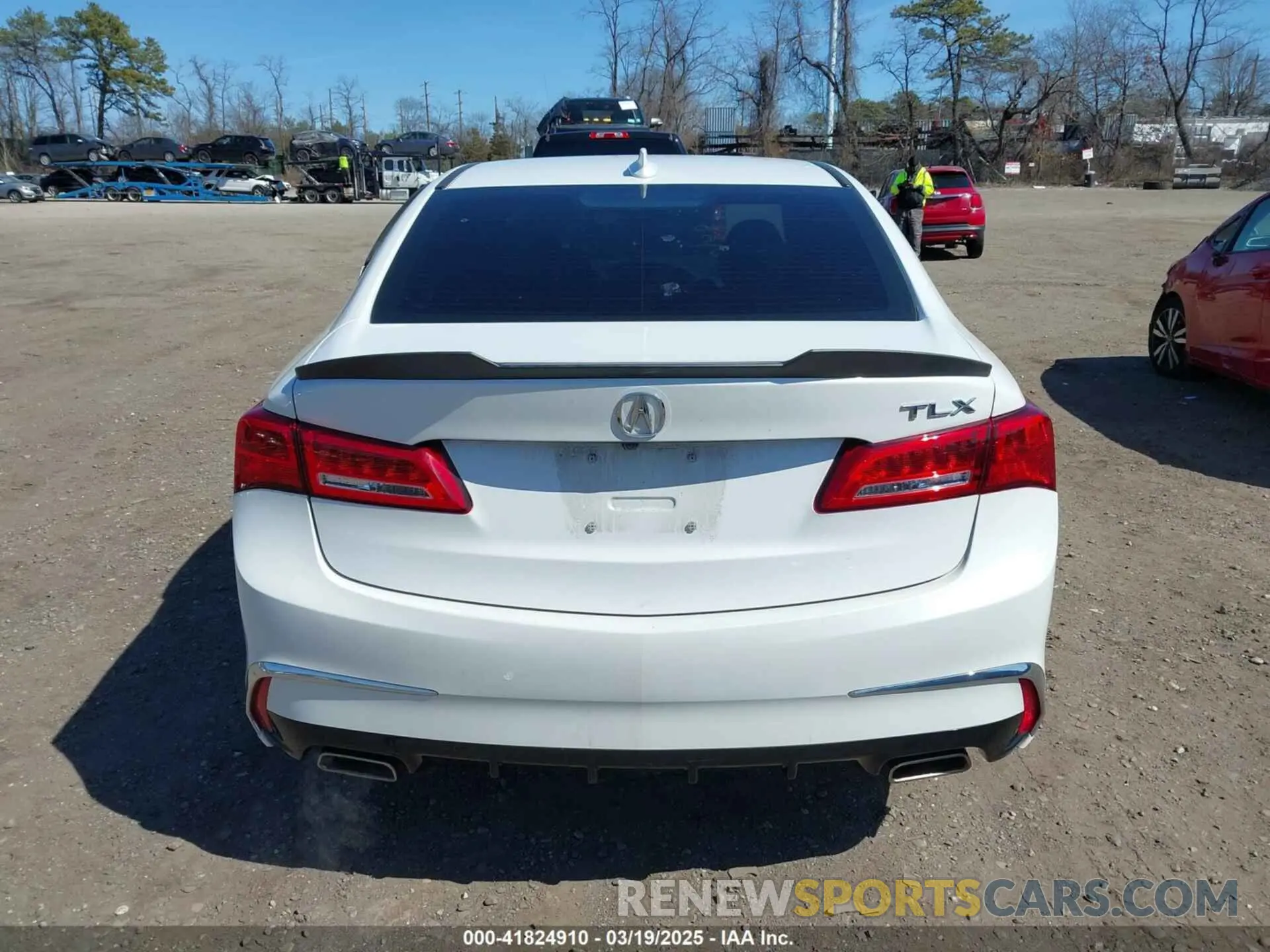 16 fotografías del automóvil dañado 19UUB2F31LA001540 ACURA TLX 2020