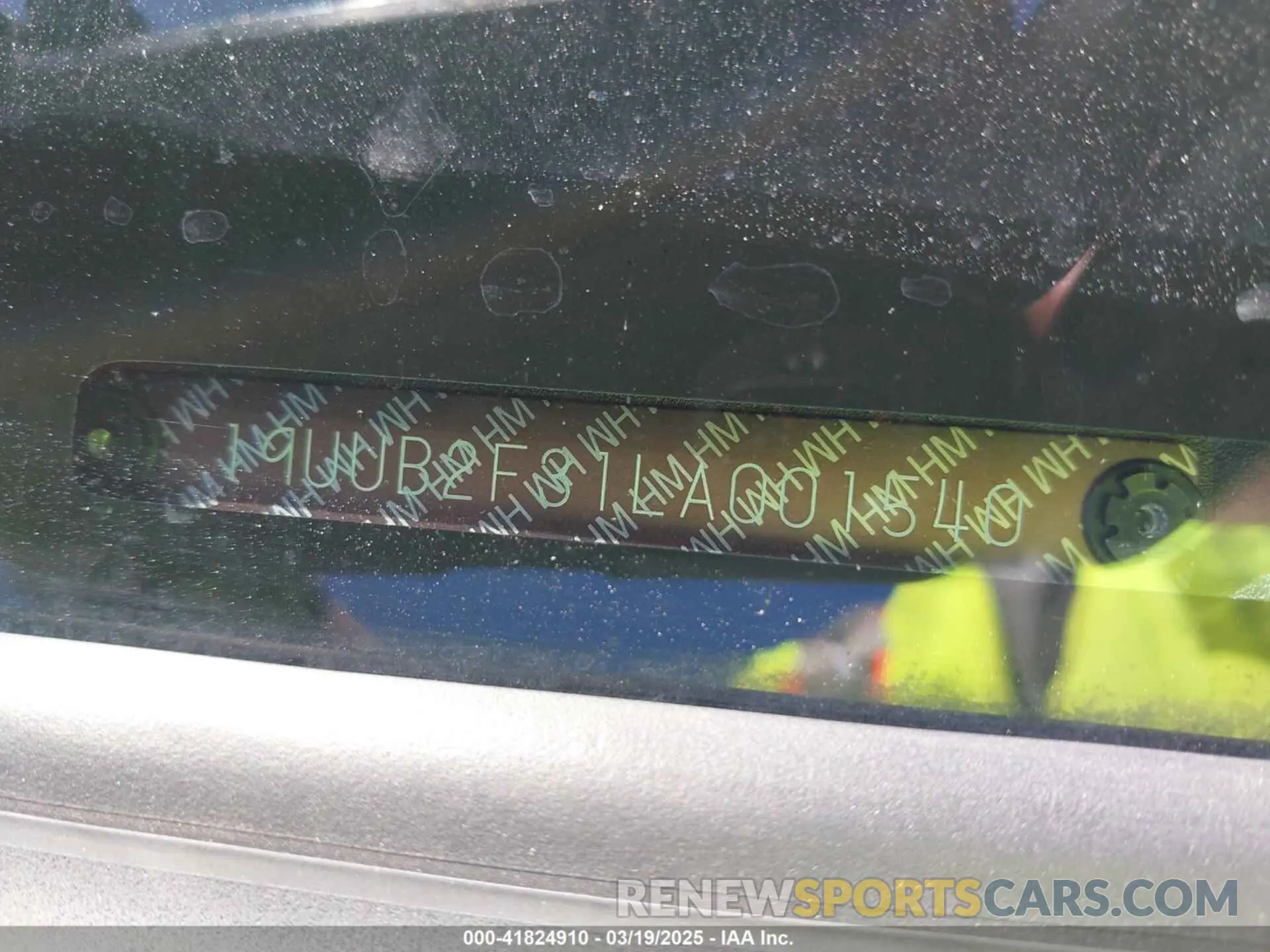 17 fotografías del automóvil dañado 19UUB2F31LA001540 ACURA TLX 2020