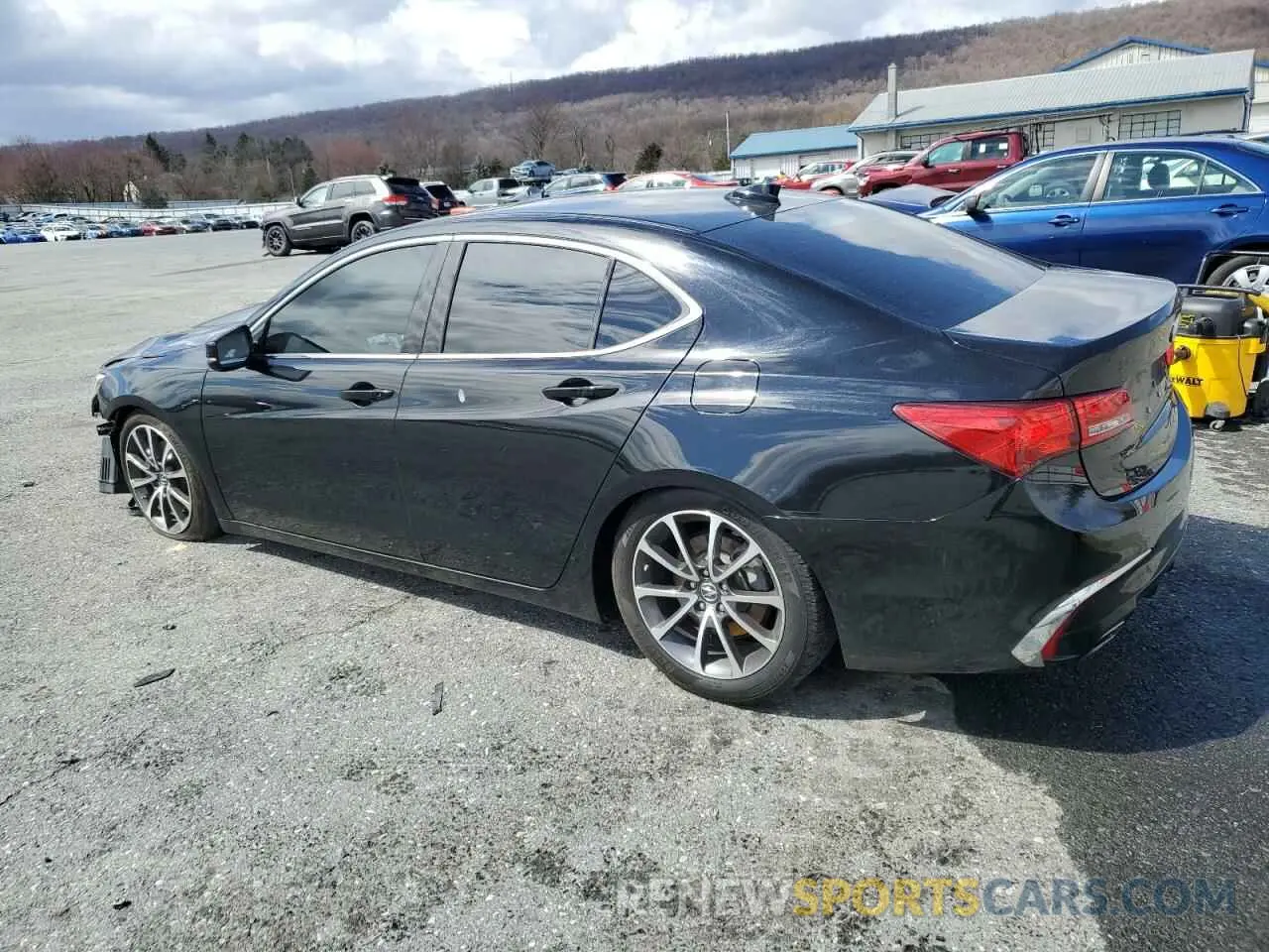 2 fotografías del automóvil dañado 19UUB2F33LA002835 ACURA TLX 2020