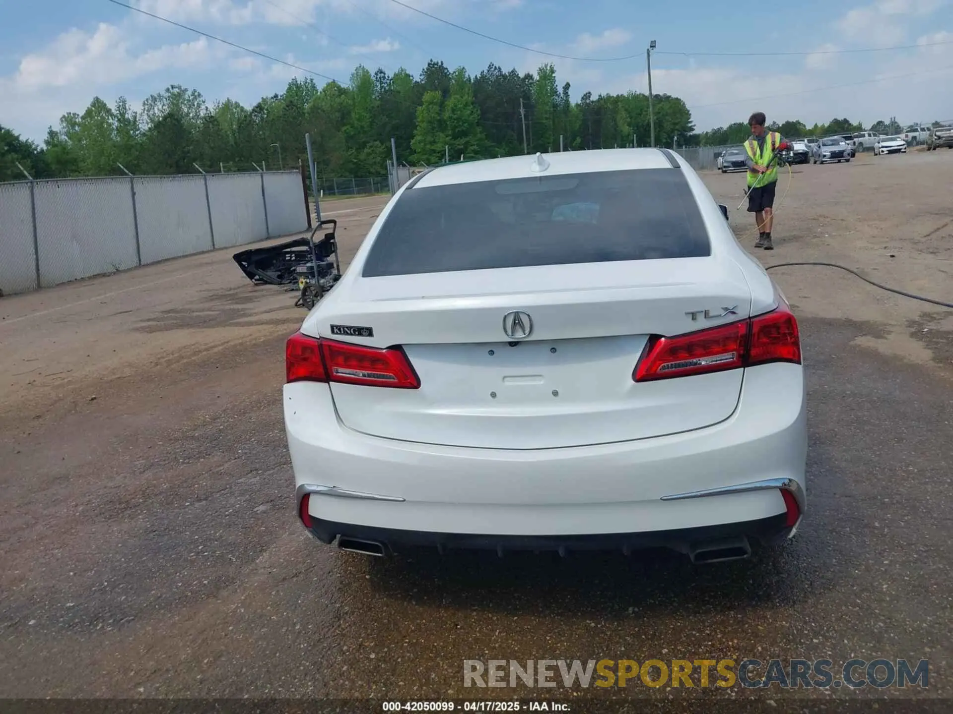 16 fotografías del automóvil dañado 19UUB2F43LA001094 ACURA TLX 2020