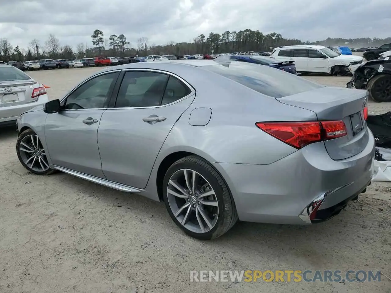2 fotografías del automóvil dañado 19UUB2F43LA001421 ACURA TLX 2020
