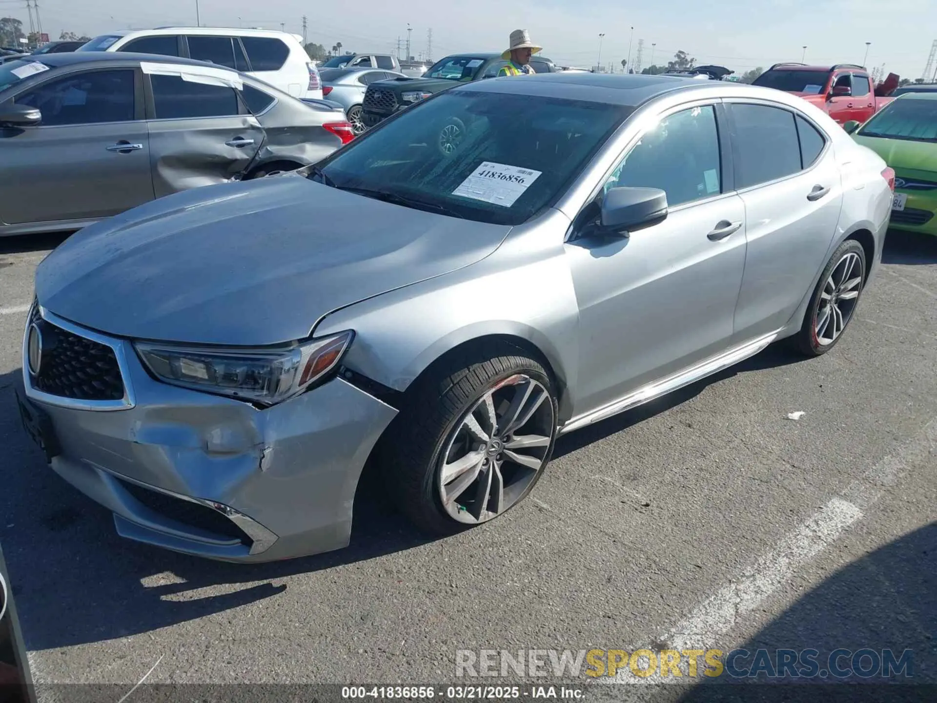 2 fotografías del automóvil dañado 19UUB2F4XLA002467 ACURA TLX 2020