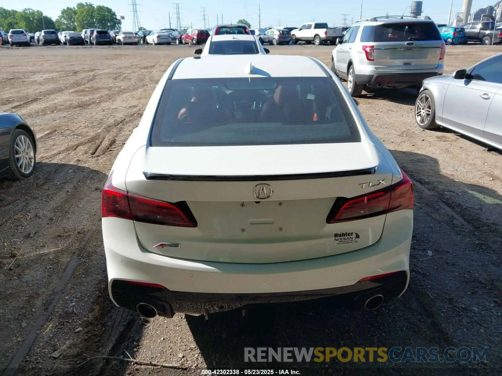 16 fotografías del automóvil dañado 19UUB2F66LA002614 ACURA TLX 2020