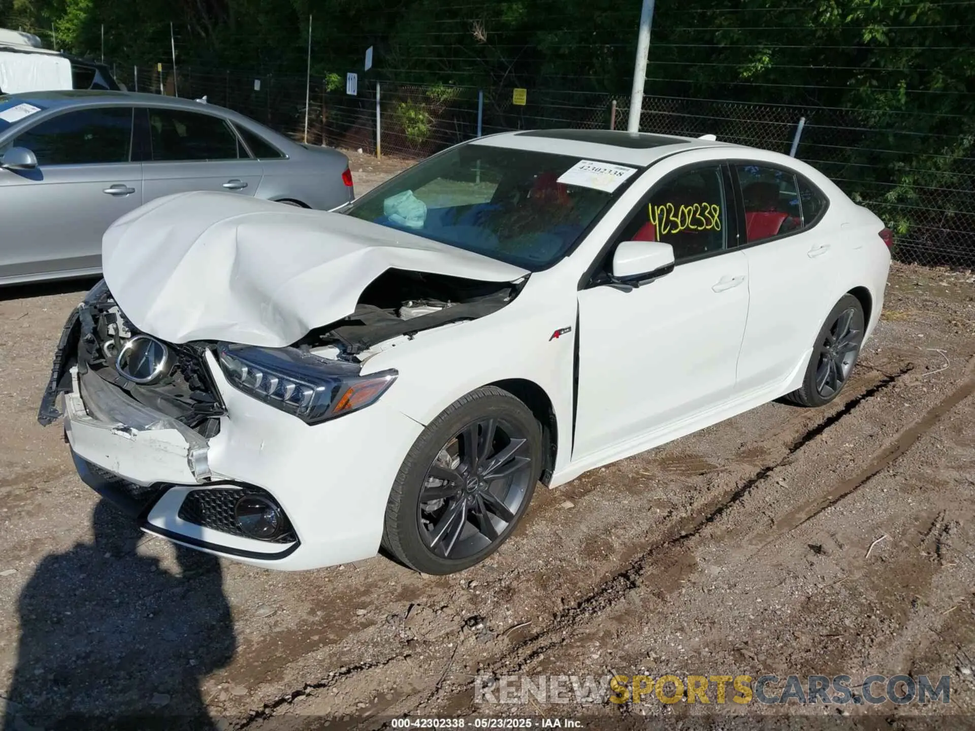2 fotografías del automóvil dañado 19UUB2F66LA002614 ACURA TLX 2020